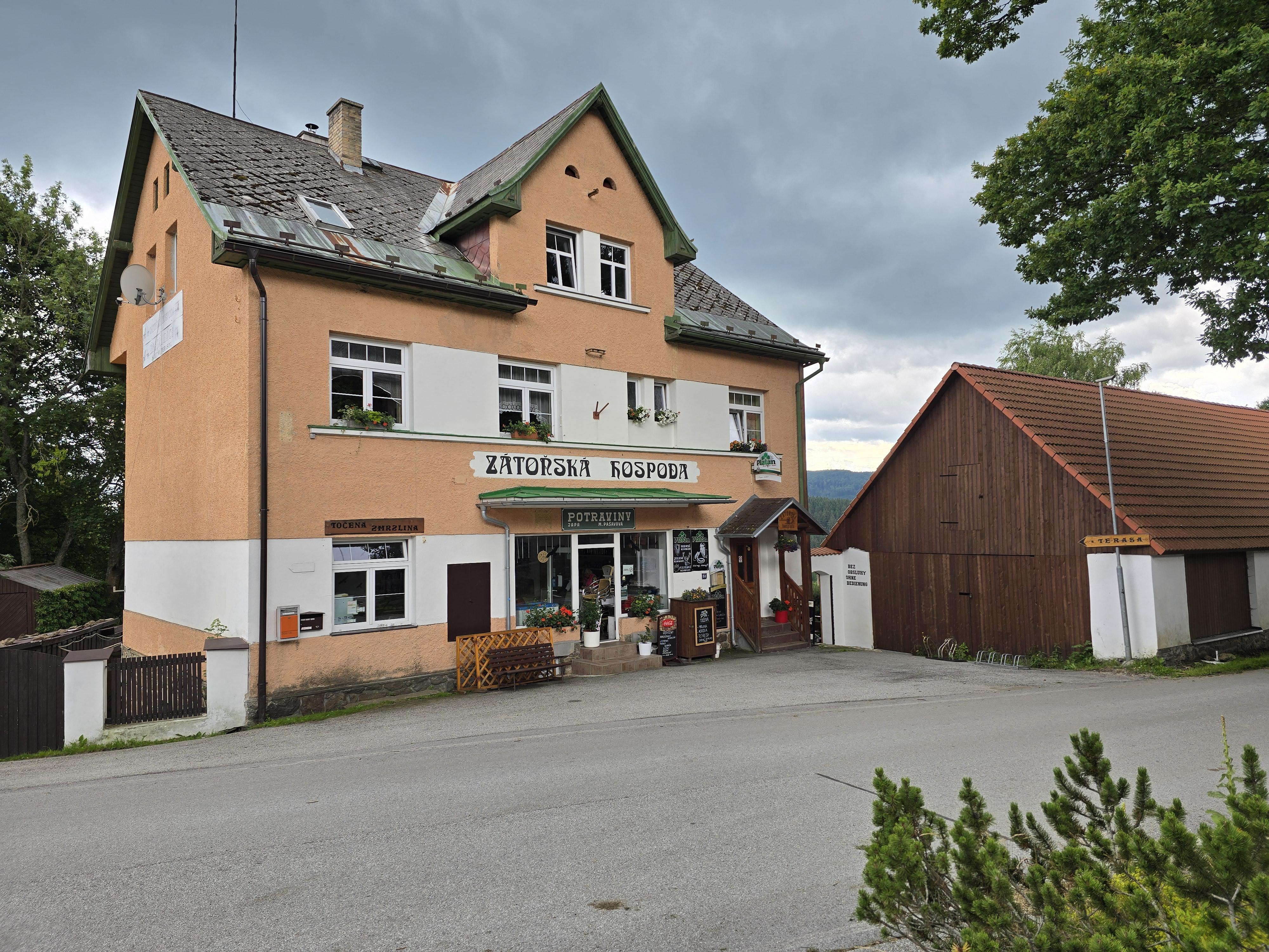 Restaurace Zátoňská hospoda foto 4