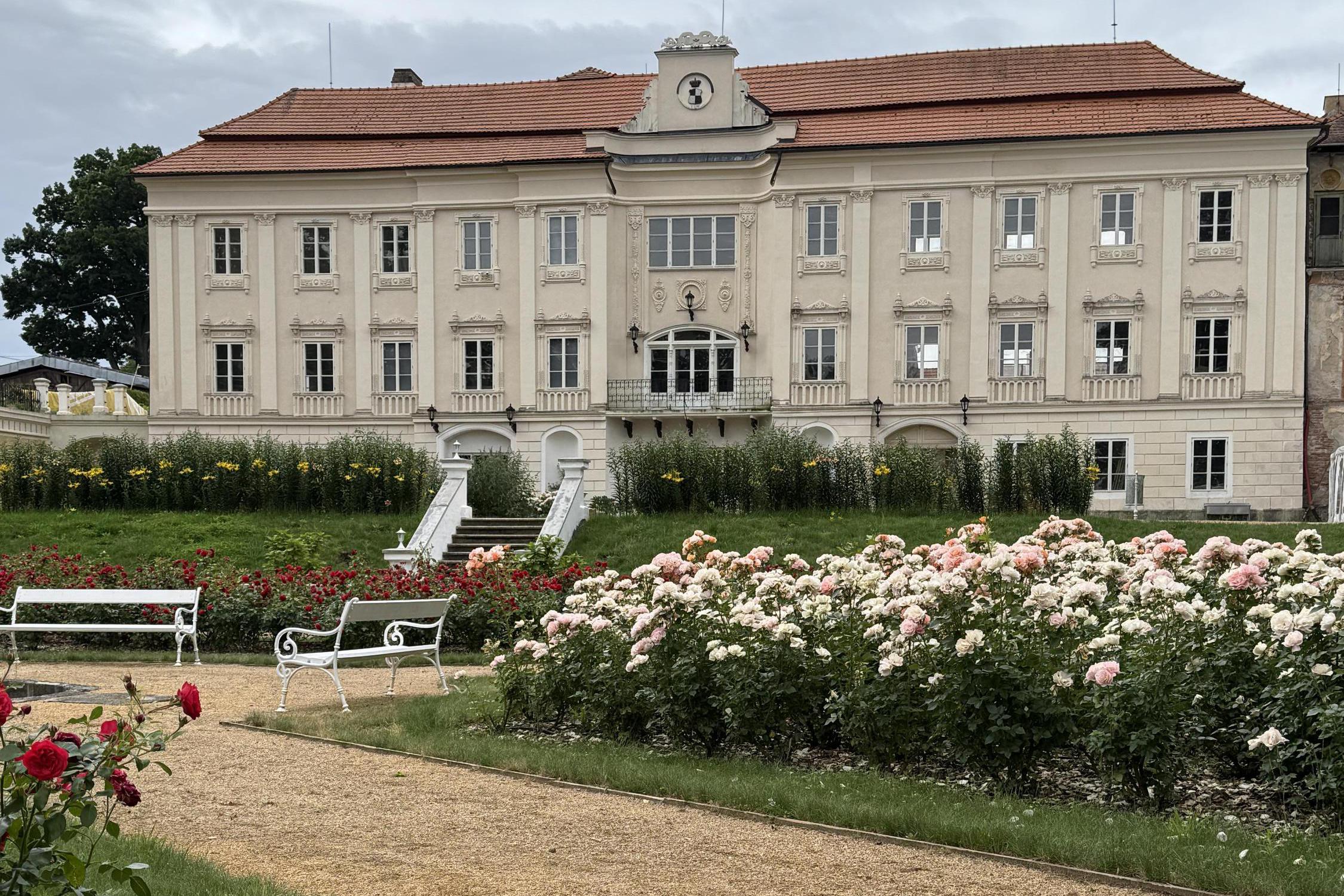 Zámek Bystřice nad Úhlavou