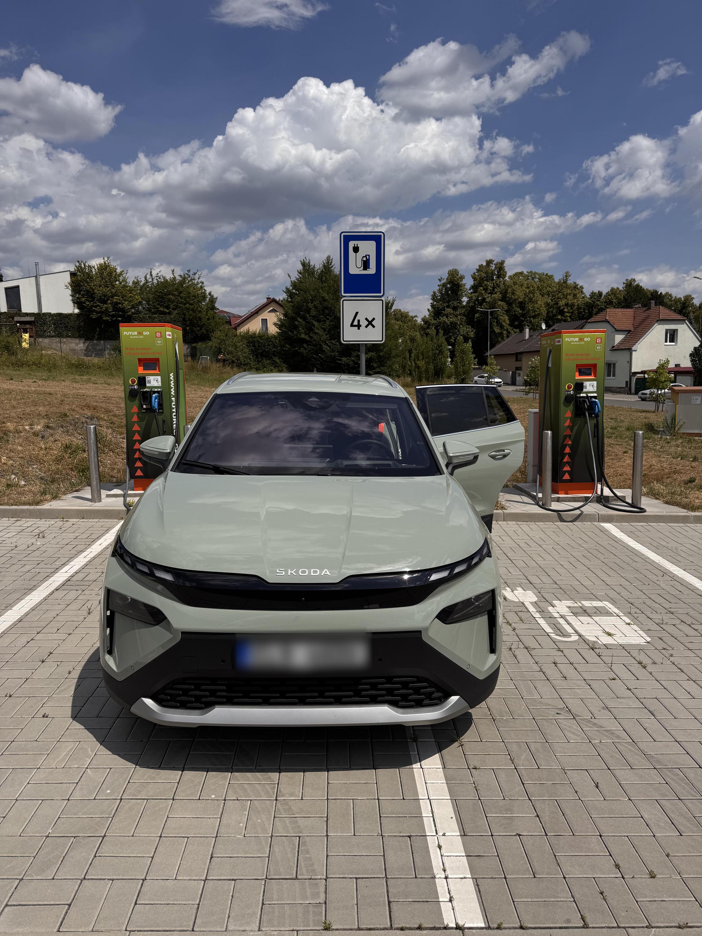 Nabíjecí stanice ČEZ foto 2