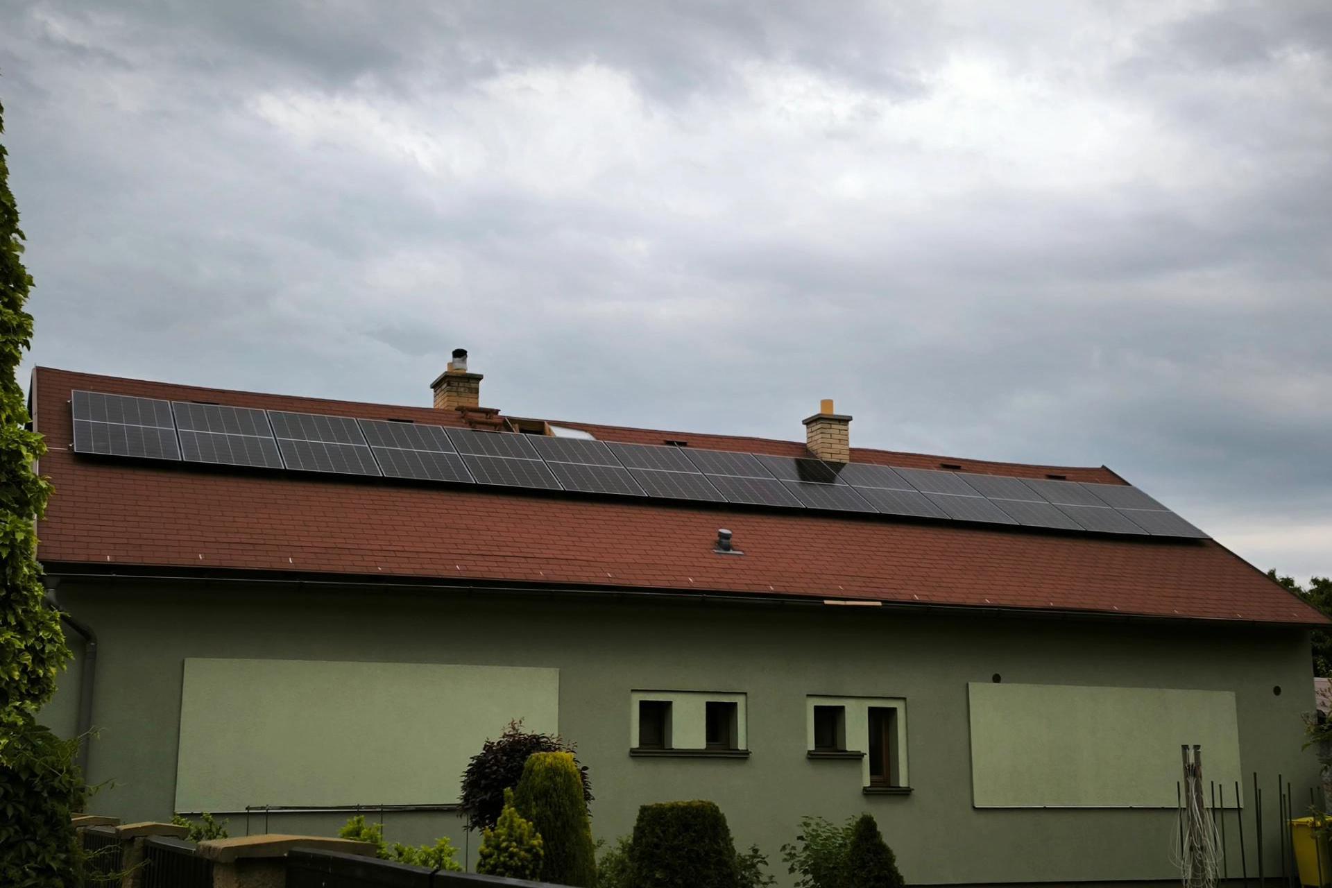 Fotovoltaická elektrárna 6 kWp s baterií 10,65 kWh