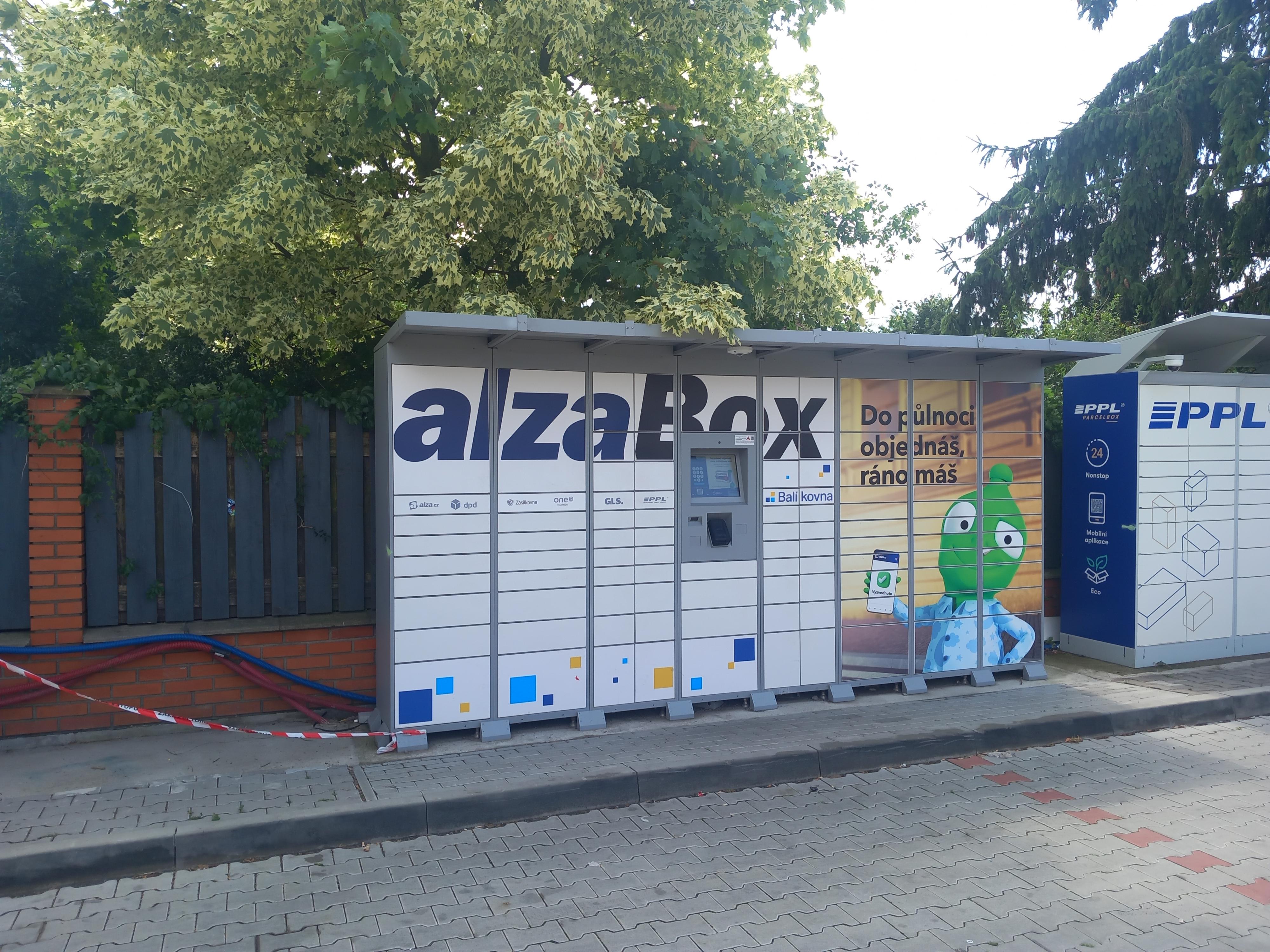 AlzaBox