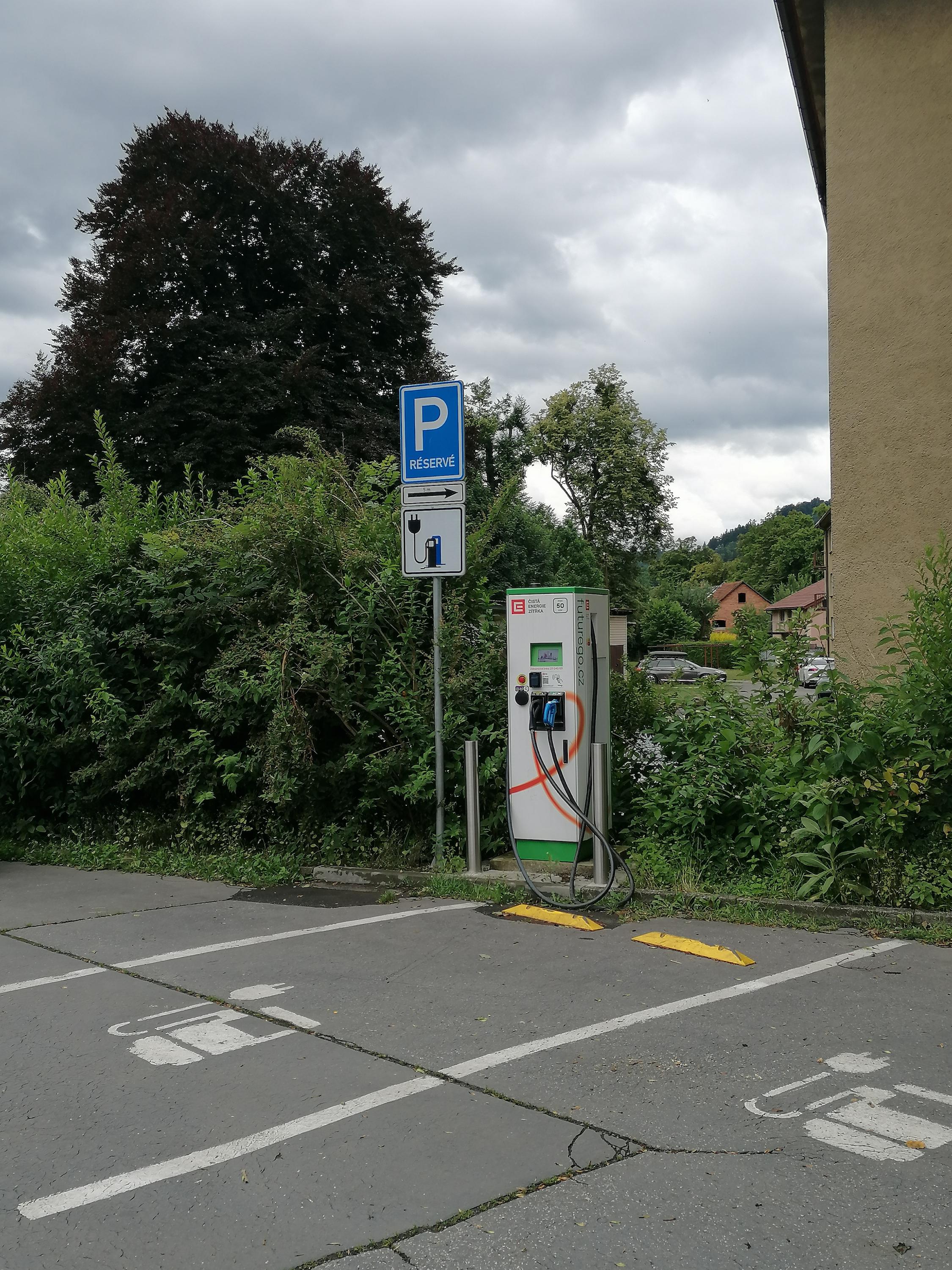 Nabíjecí stanice ČEZ foto 2