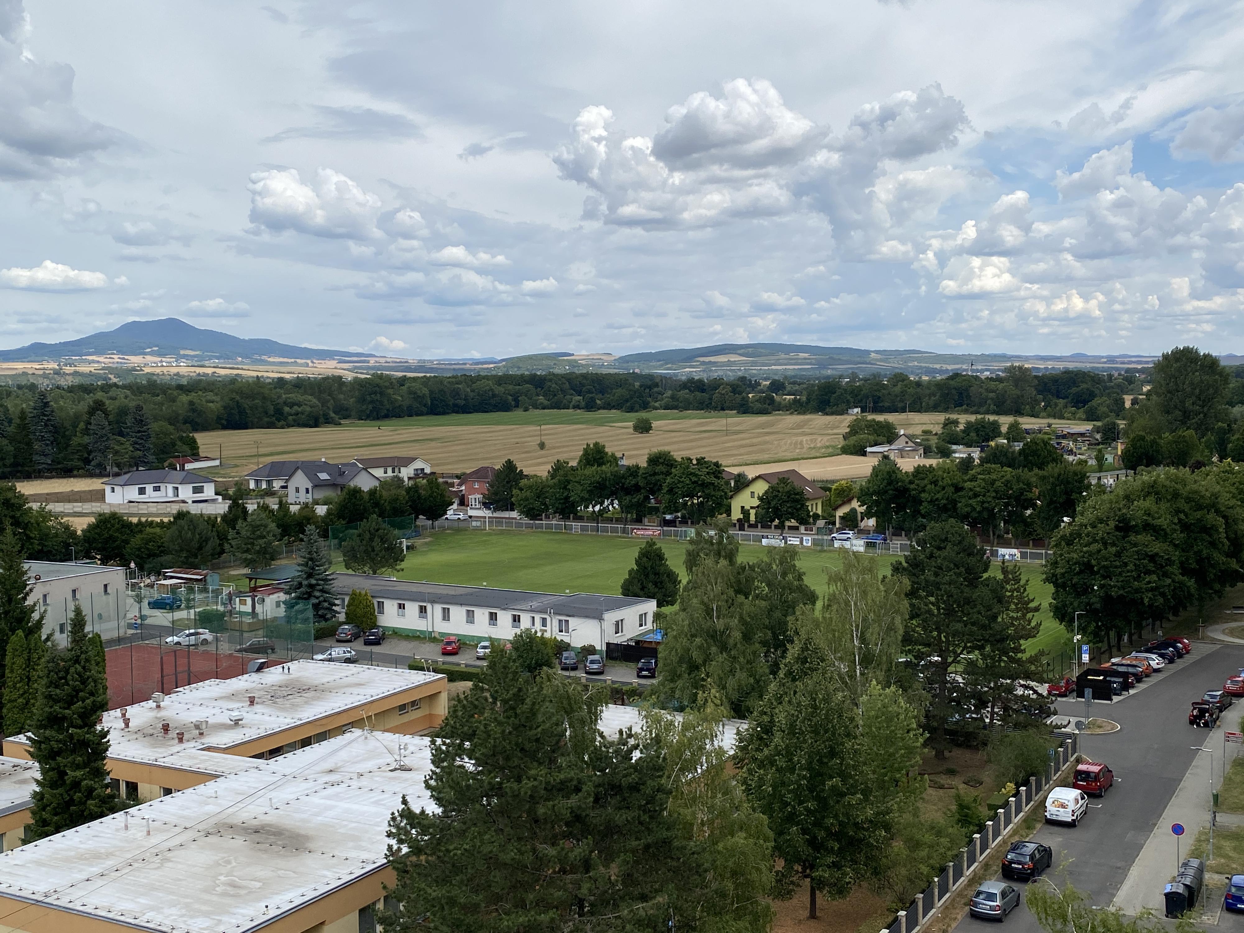 Restaurace na hřišti foto 3