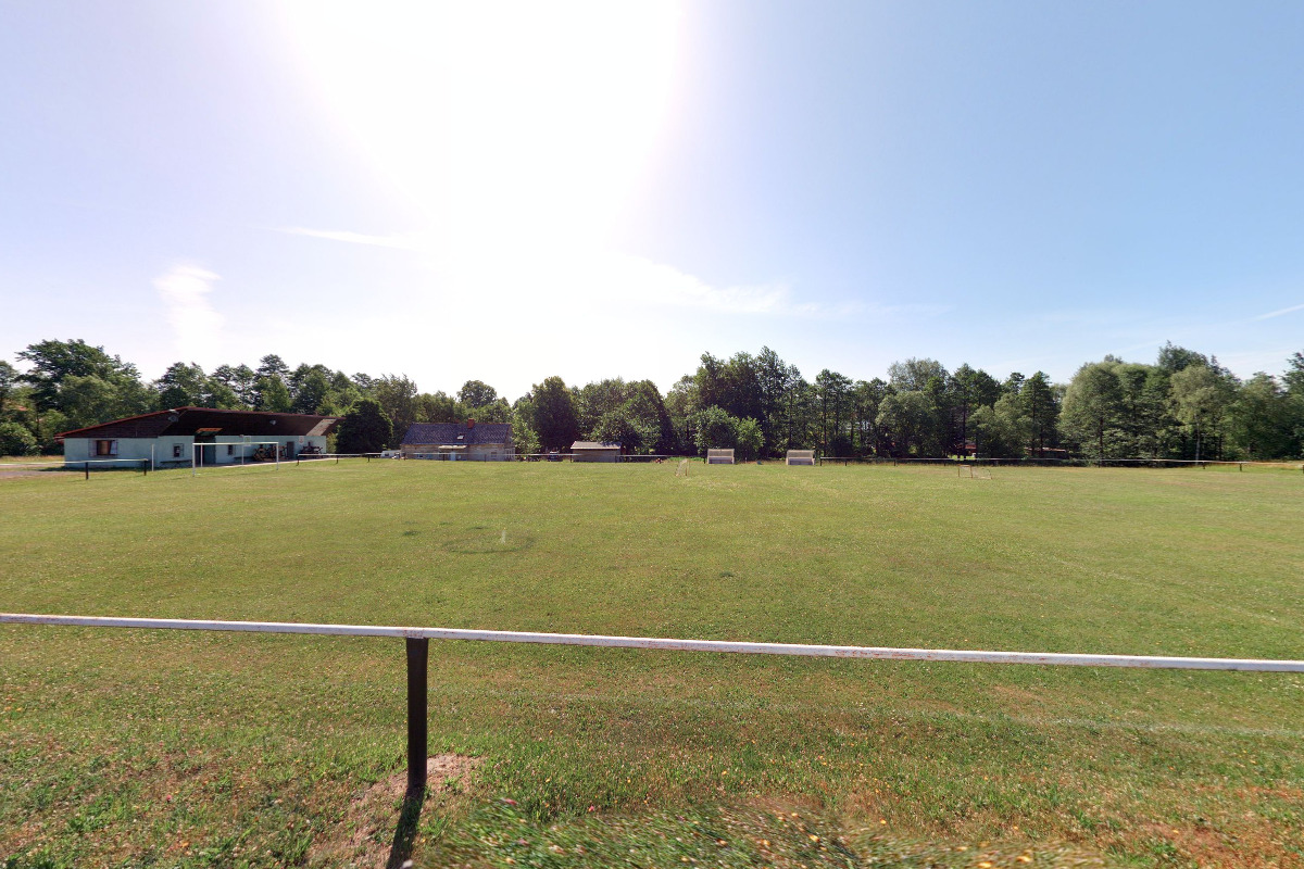 Fotbalové hřiště TJ Lokomotiva Horní Řasnice