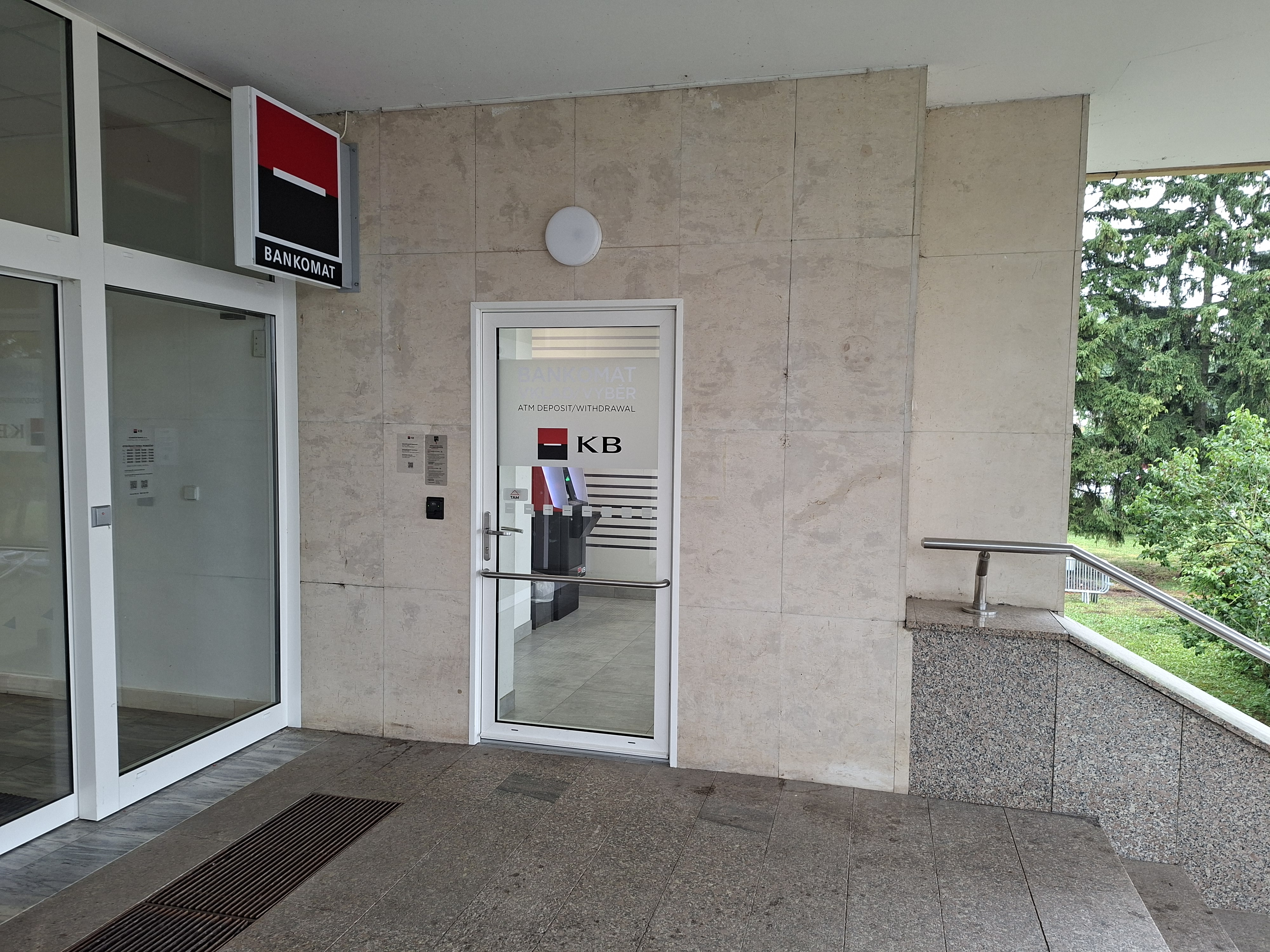 Bankomat Komerční banky foto 3