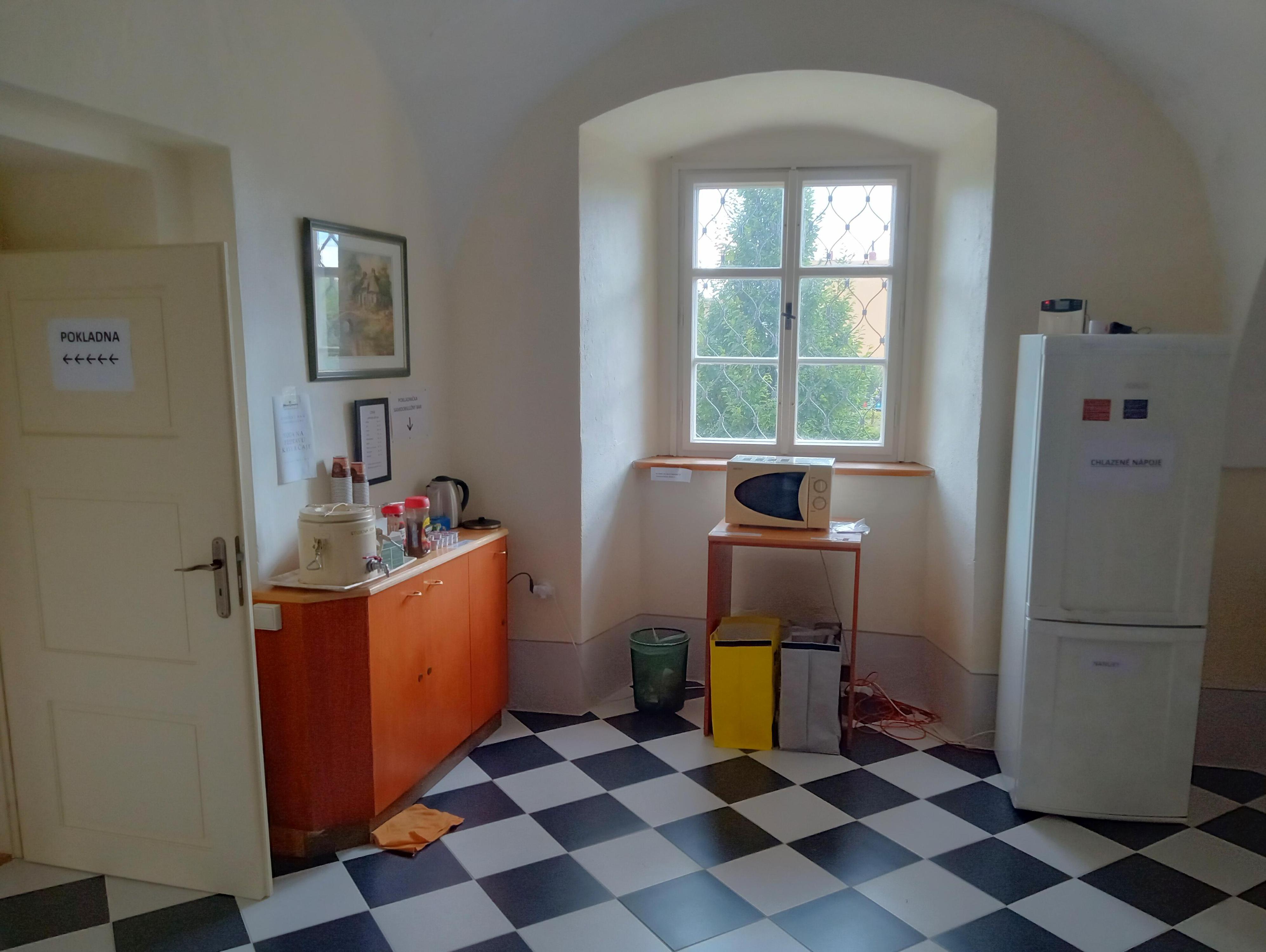 Samoobslužný bar Zámek Slezské Rudoltice foto 1