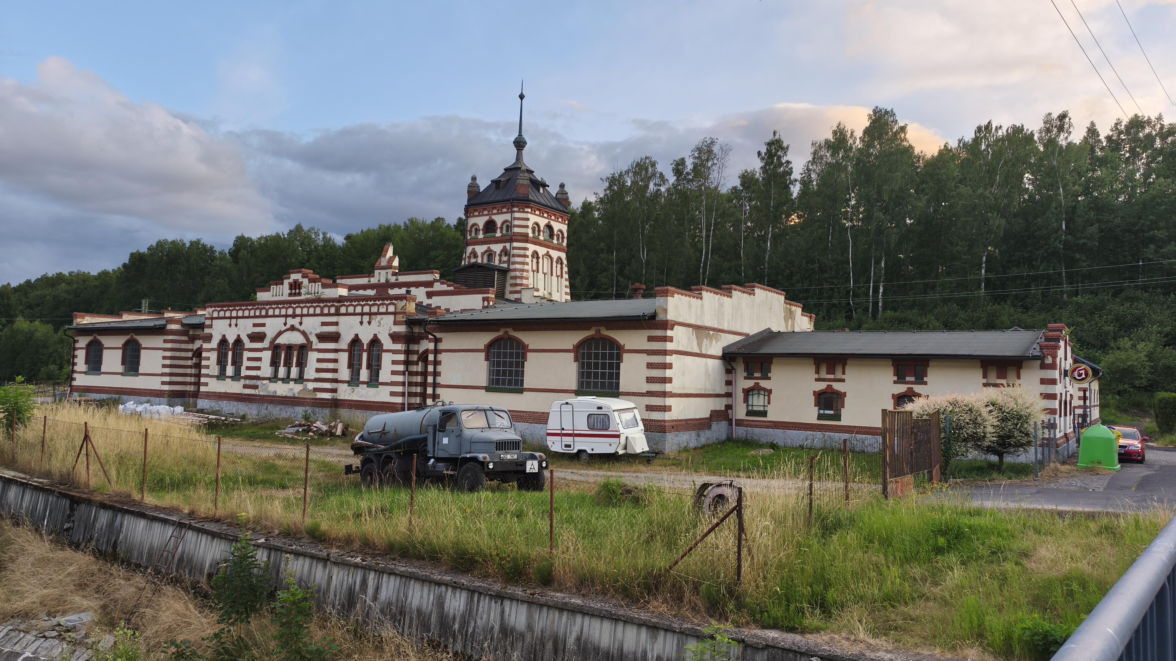 Hospoda Nenucený výsek
