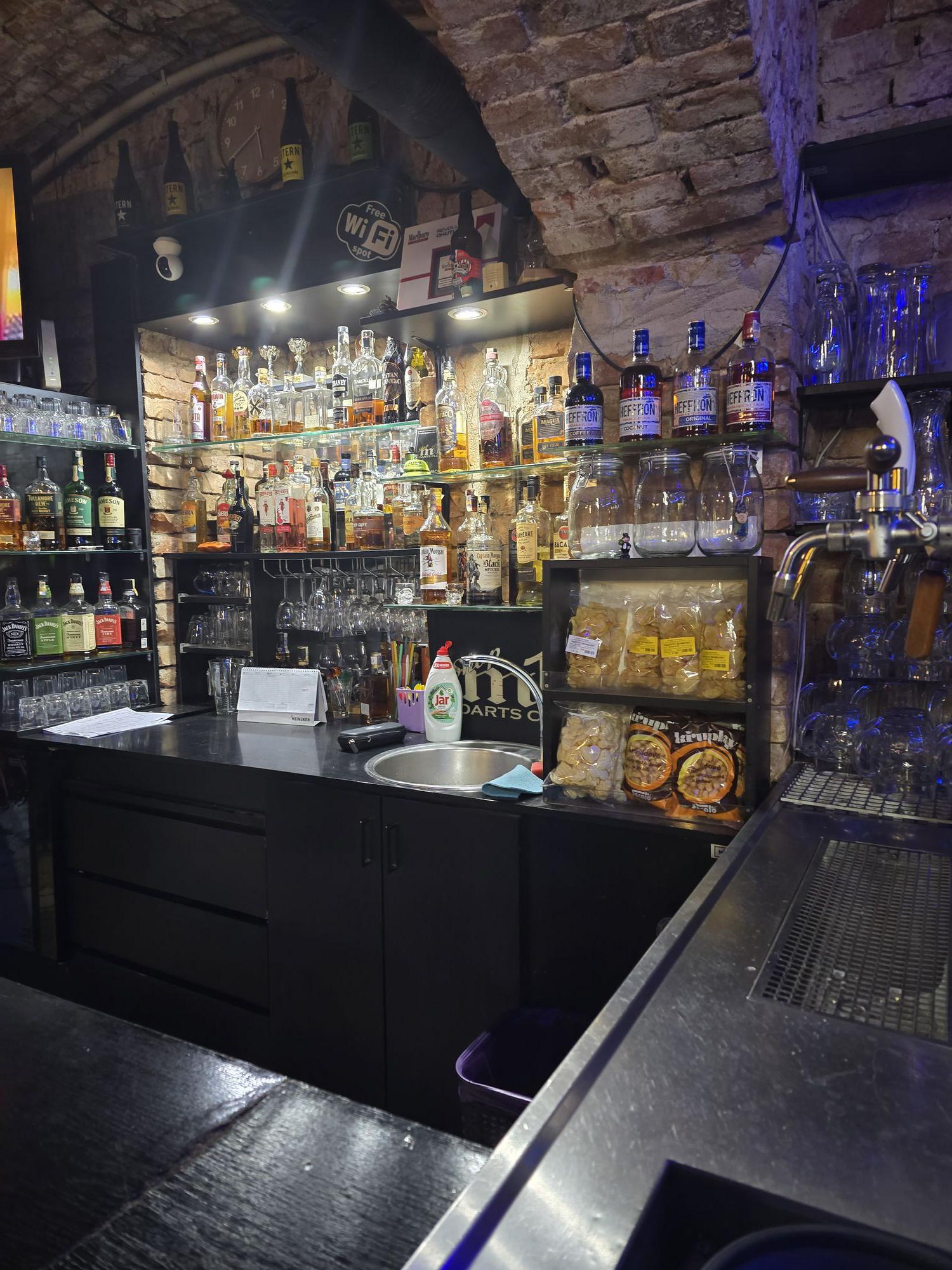 m13 darts club & shop foto 3