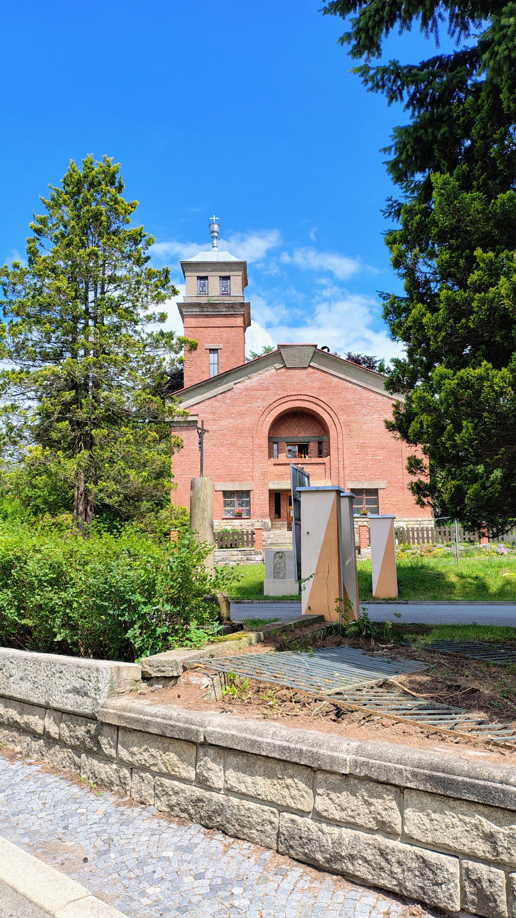 Náboženská obec Církve československé husitské ve Vysokém nad Jizerou foto 2