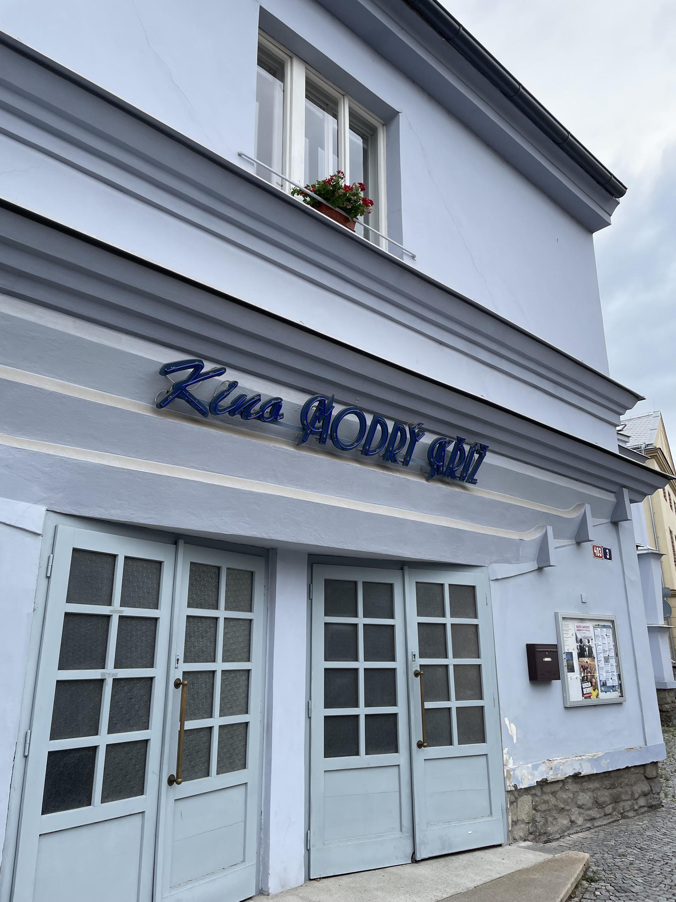 Kino Modrý kříž foto 2
