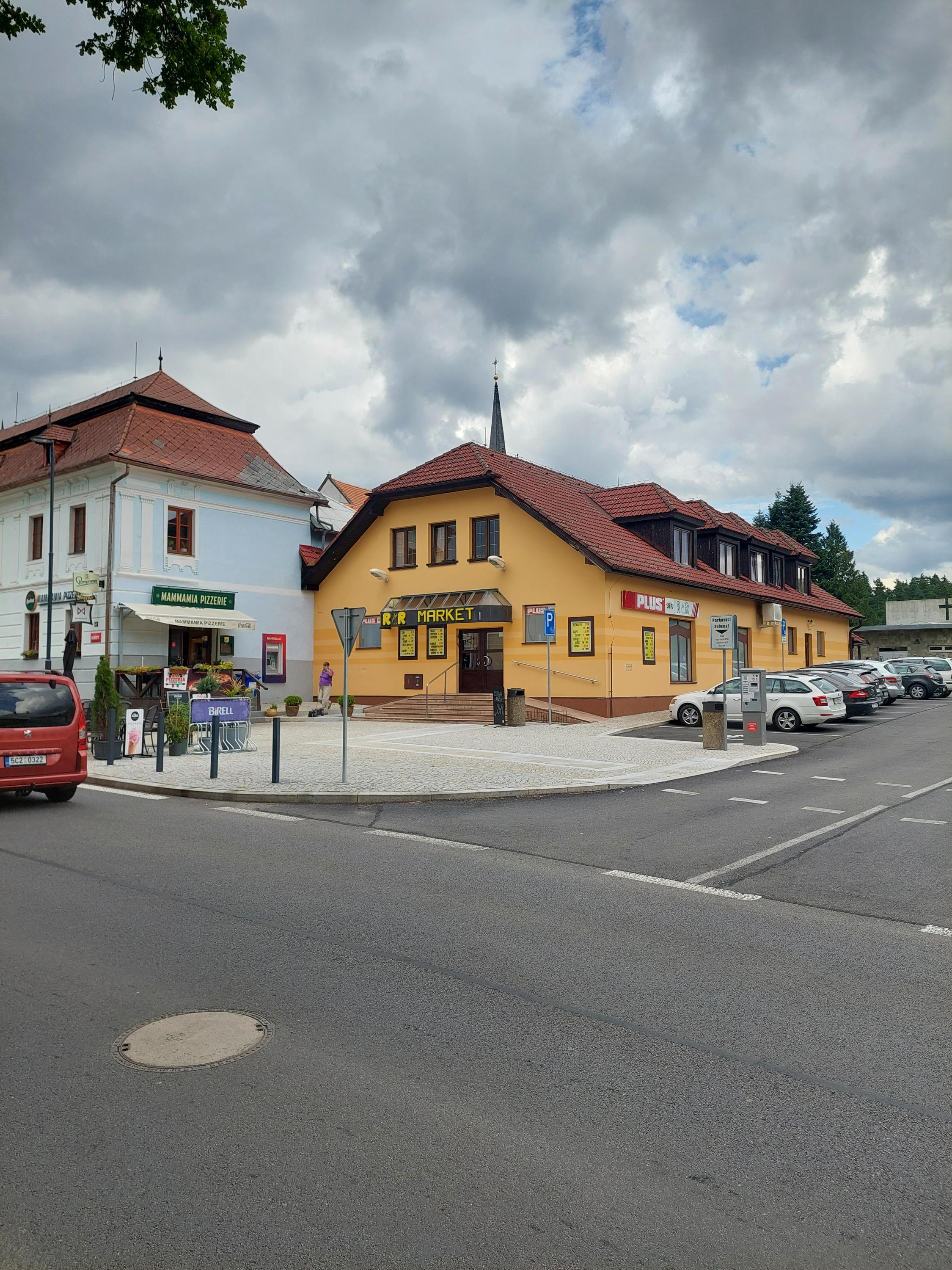 PLUS JIP - R plus R MARKET foto 2