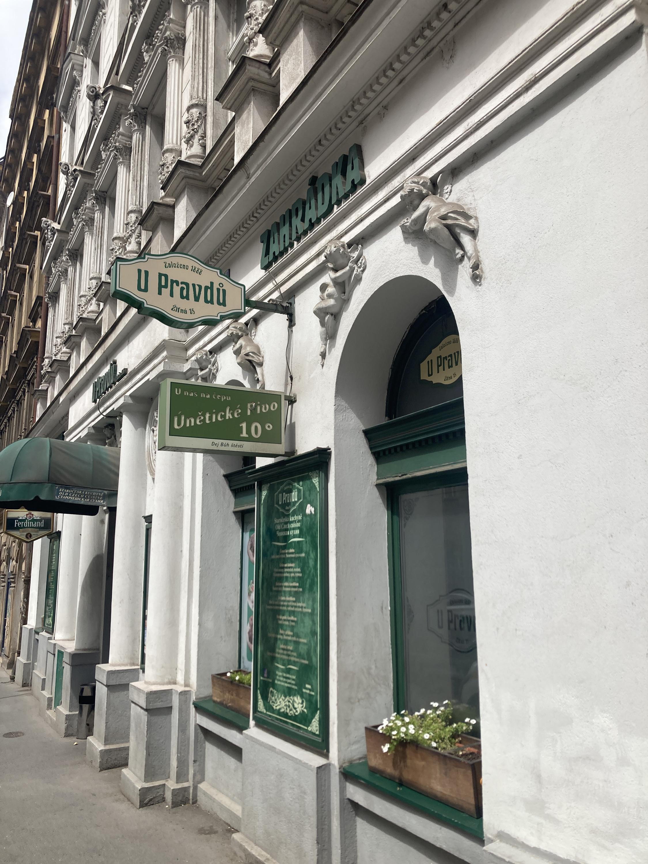 Restaurace U Pravdů foto 3