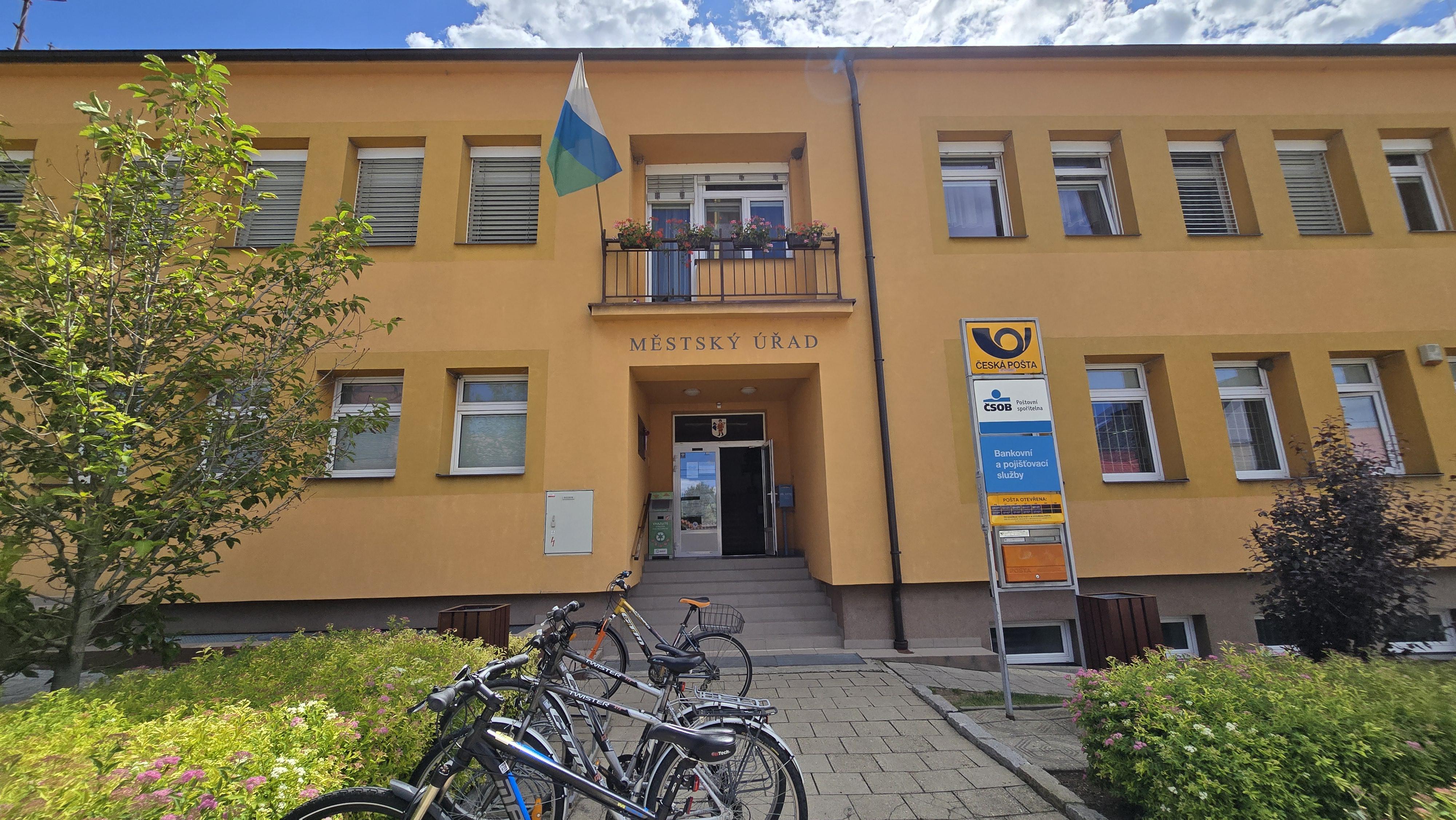 Městský úřad Hluk foto 6