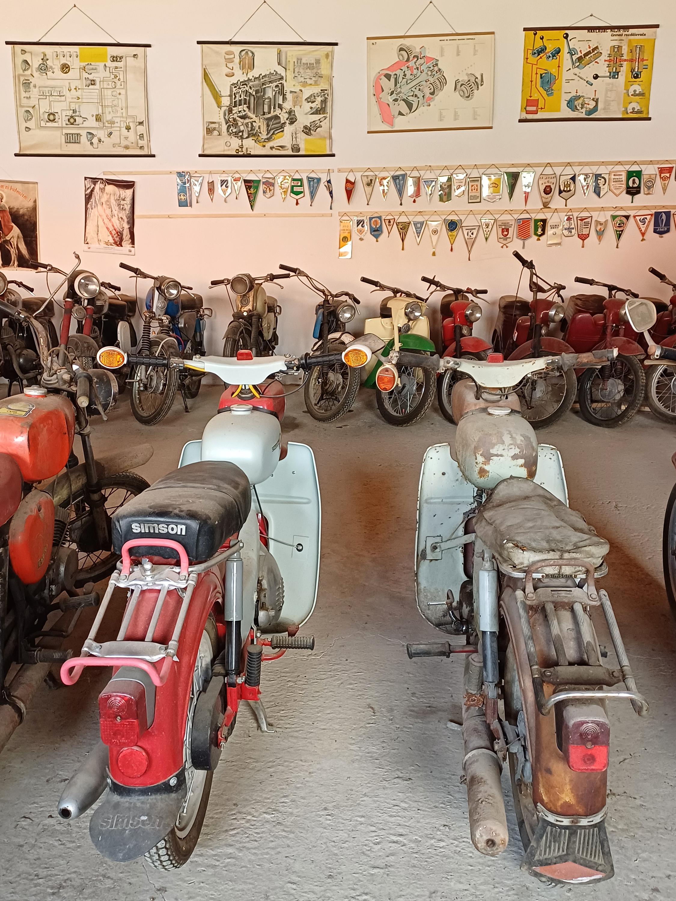 Muzeum traktorů a zemědělské techniky Chotouň foto 5