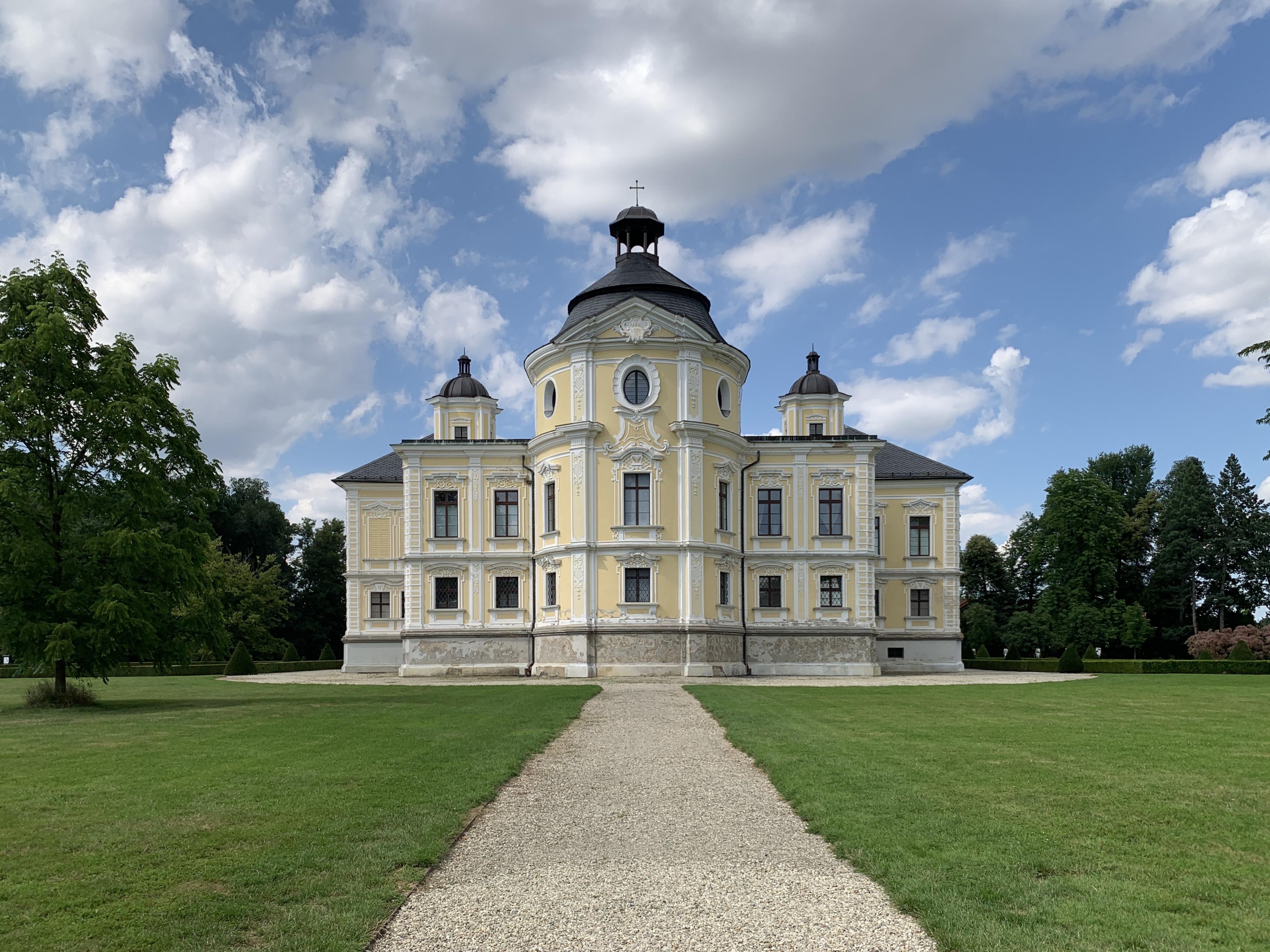 Zámecké muzeum Kravaře foto 2