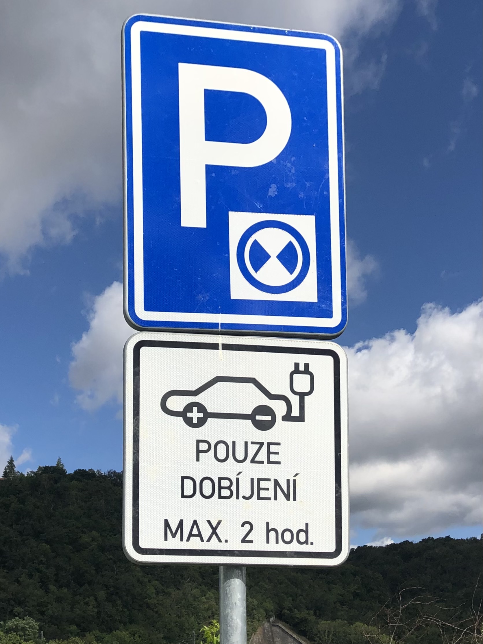 Nabíjecí stanice Lidl foto 3