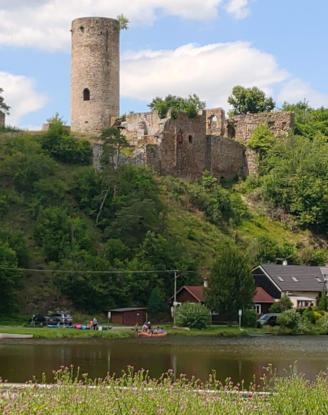 Zřícenina hradu Dobronice u Bechyně foto 2