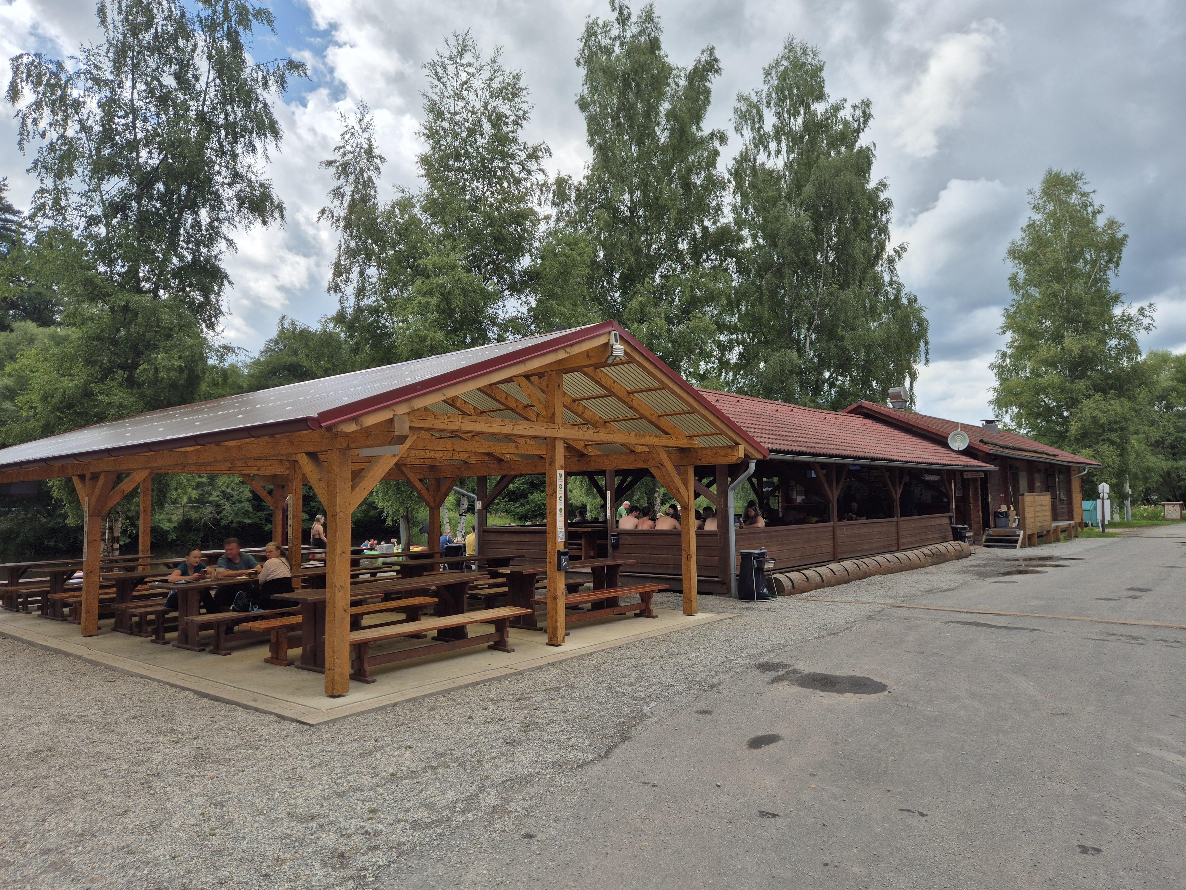 Kanak - občerstvení v kempu Branná foto 2
