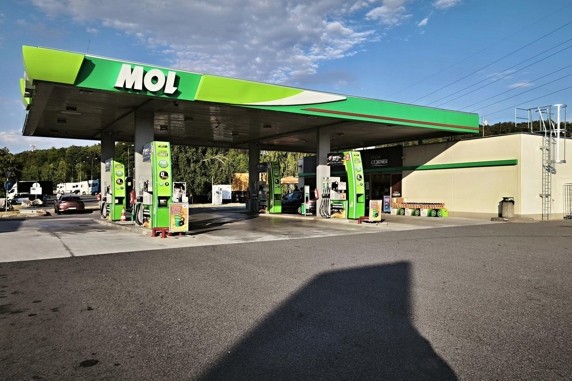 MOL foto 6