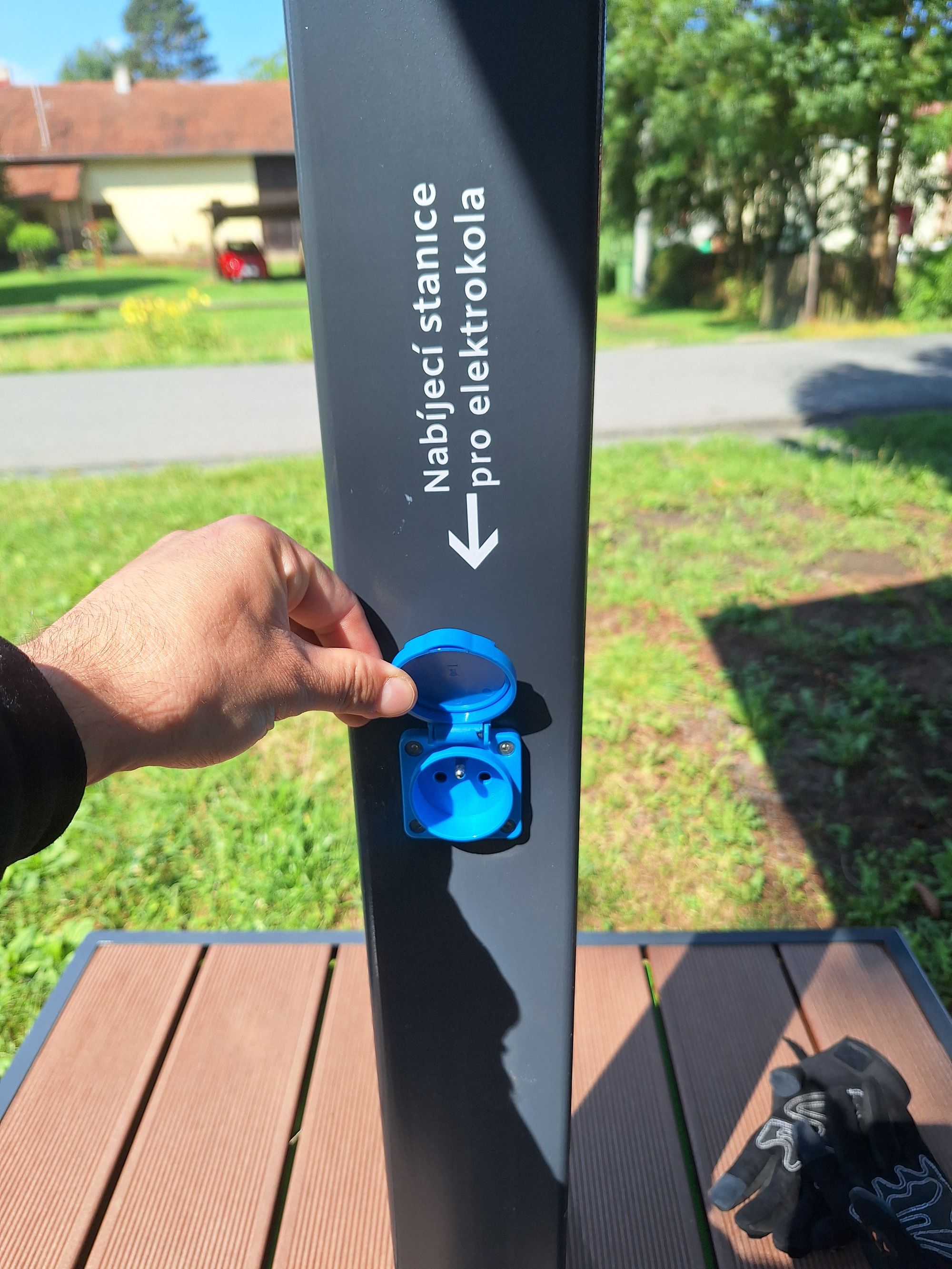 Nabíjecí zásuvka Skotnice foto 2