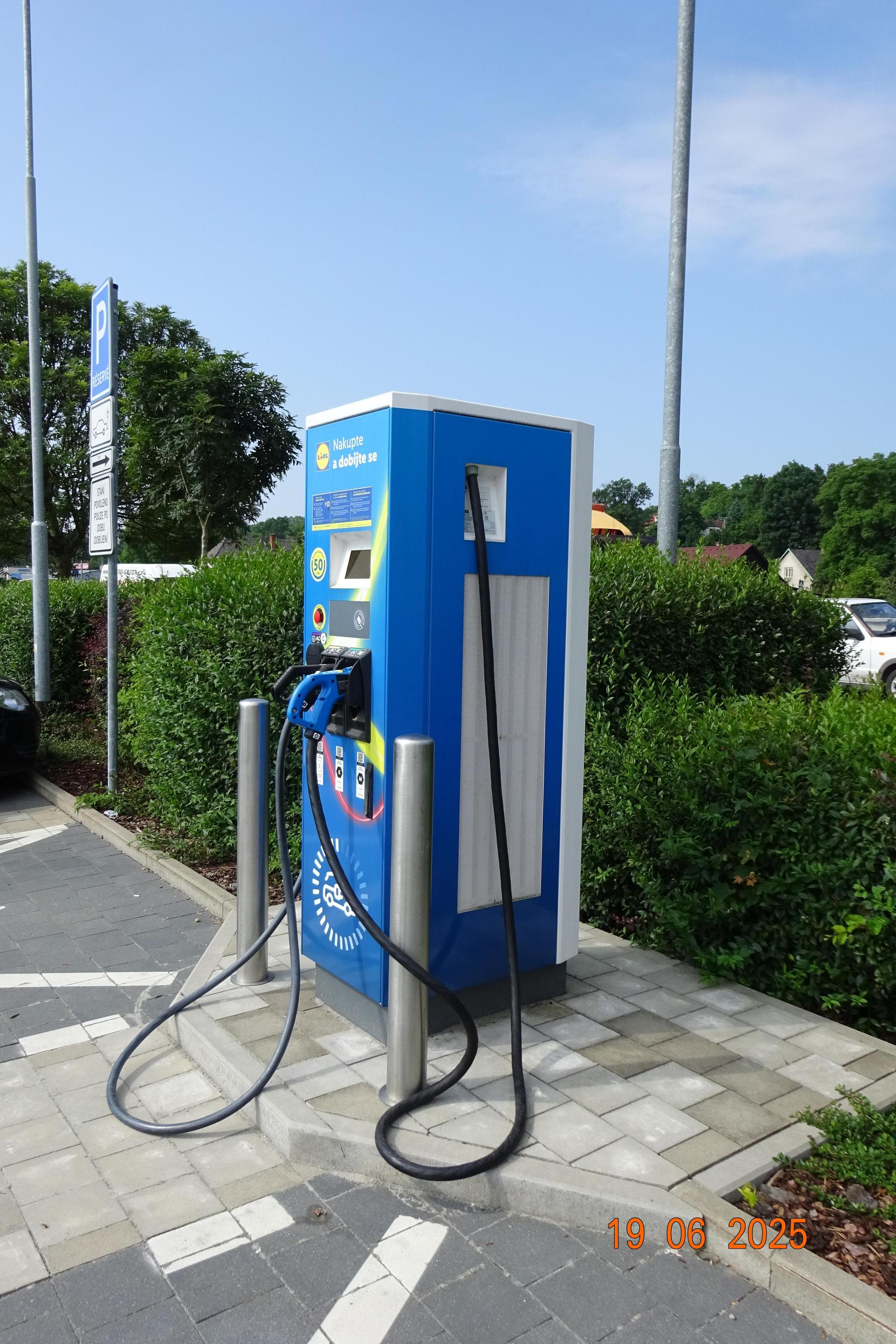 Nabíjecí stanice Lidl foto 2