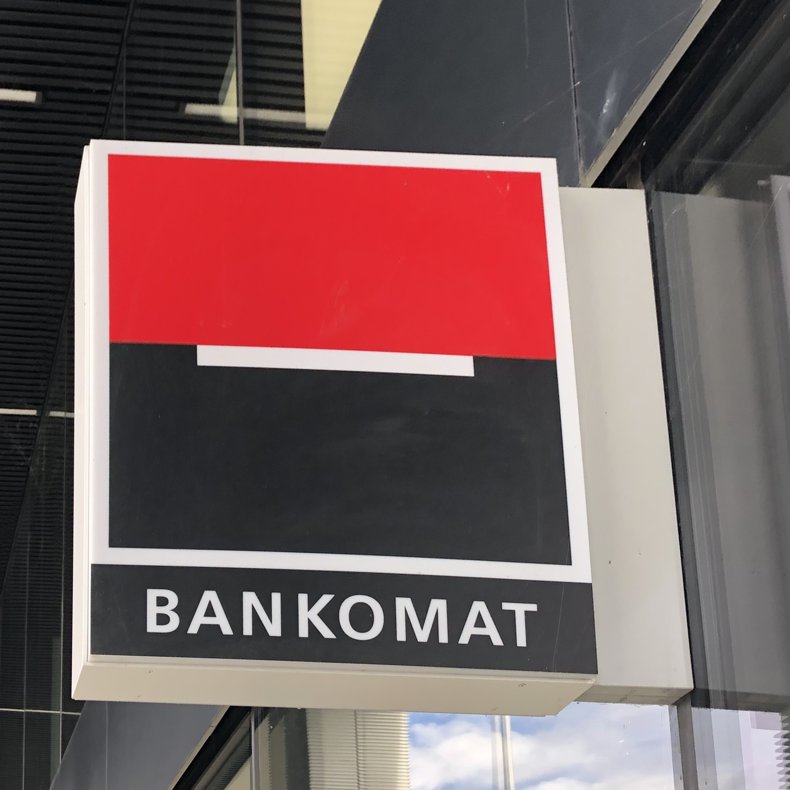 Bankomat Komerční banky foto 2