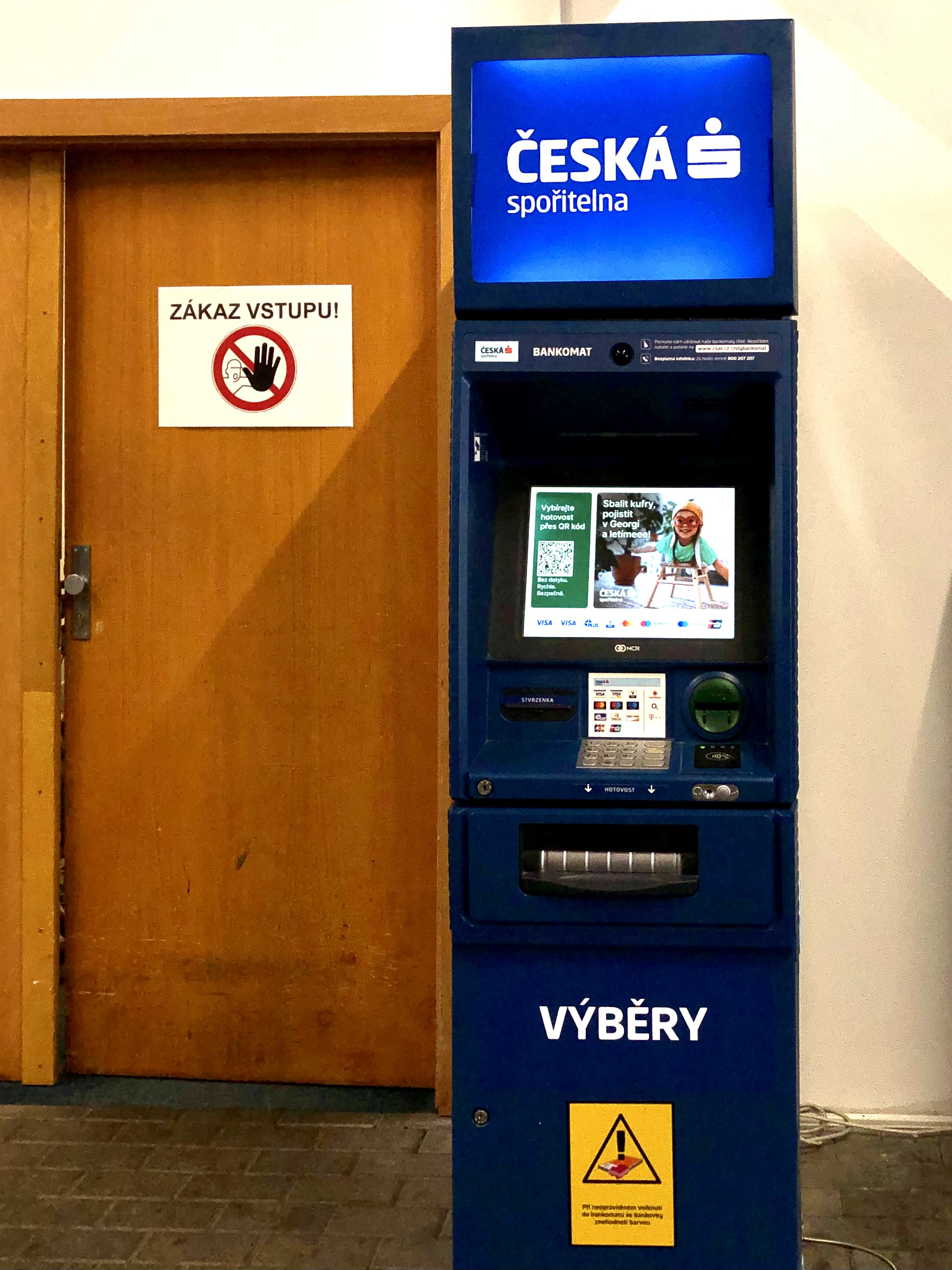 Bankomat České spořitelny foto 2
