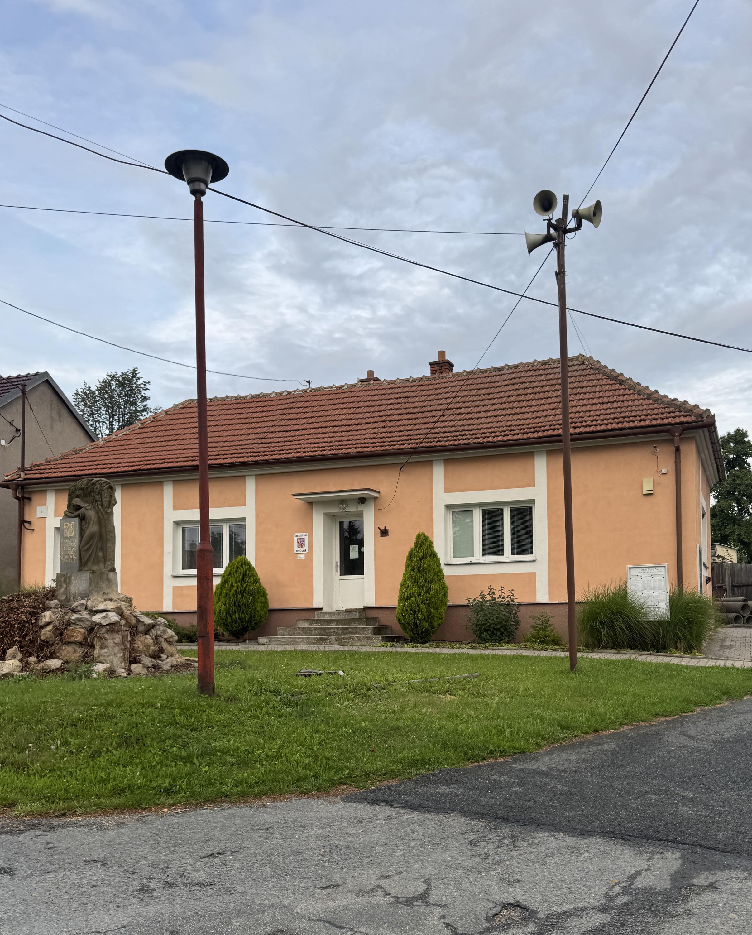 Nové Sady - obecní úřad foto 4
