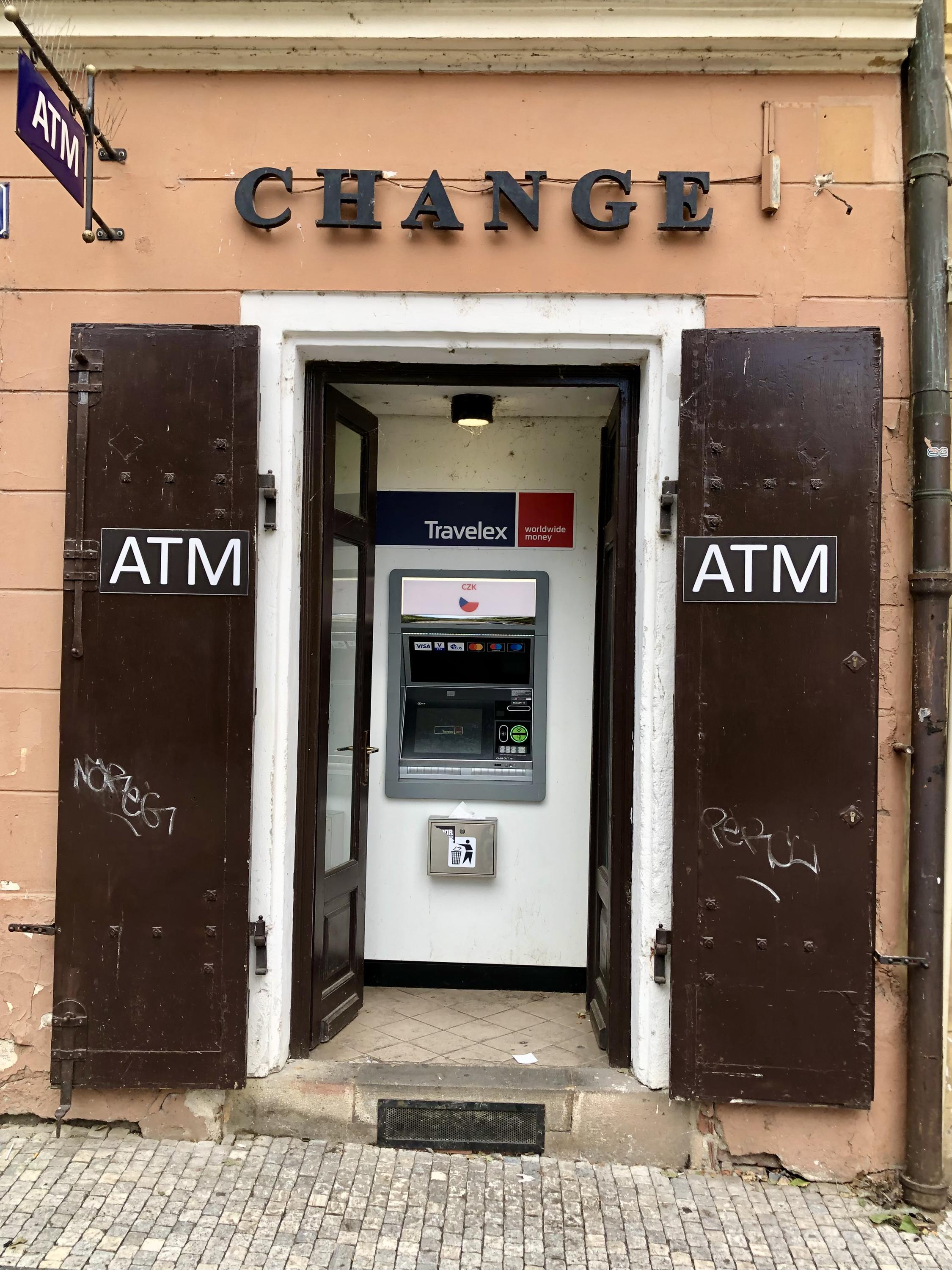 Bankomat Travelex ČR foto 4