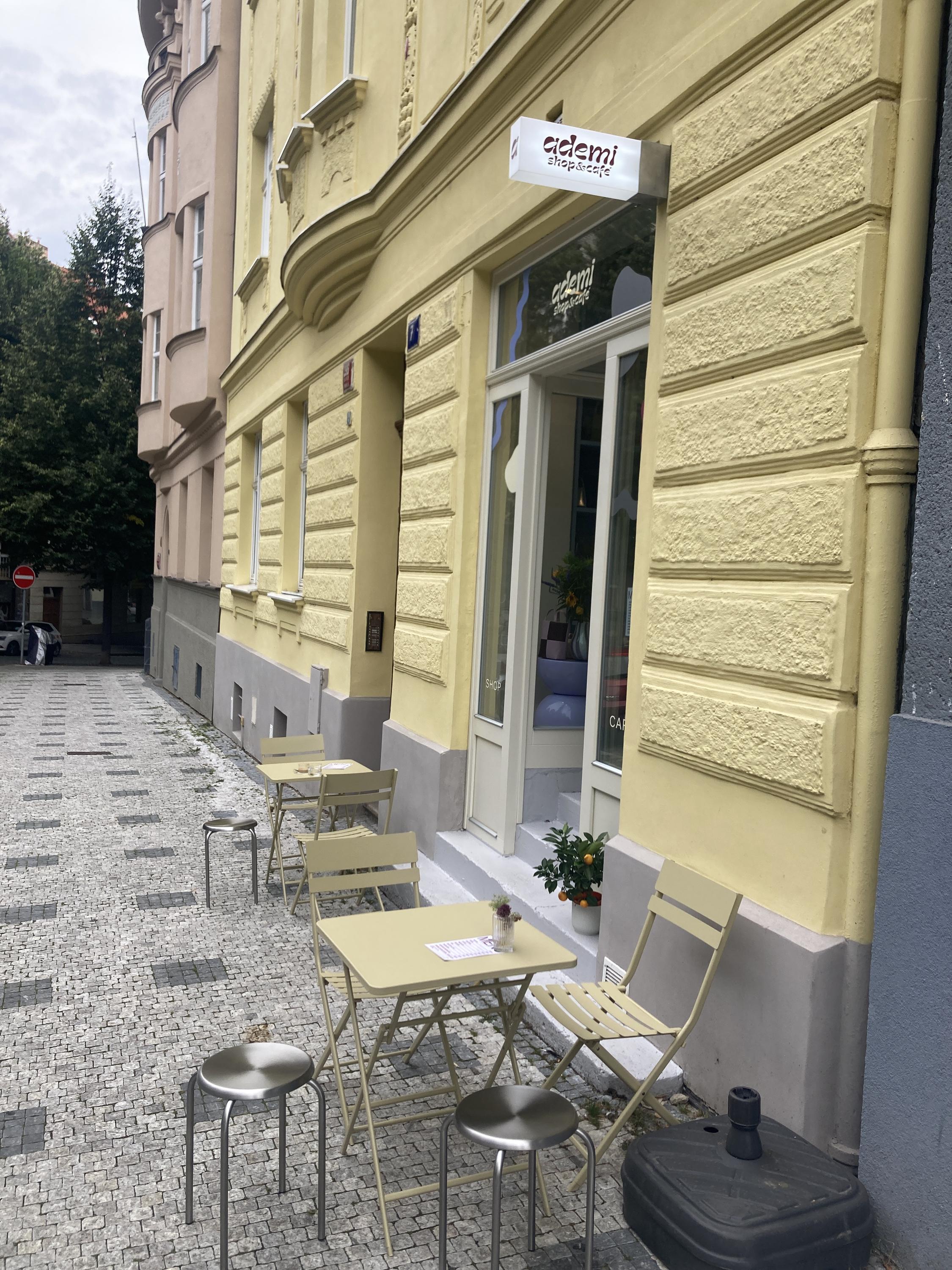 Ademi shop & café foto 4