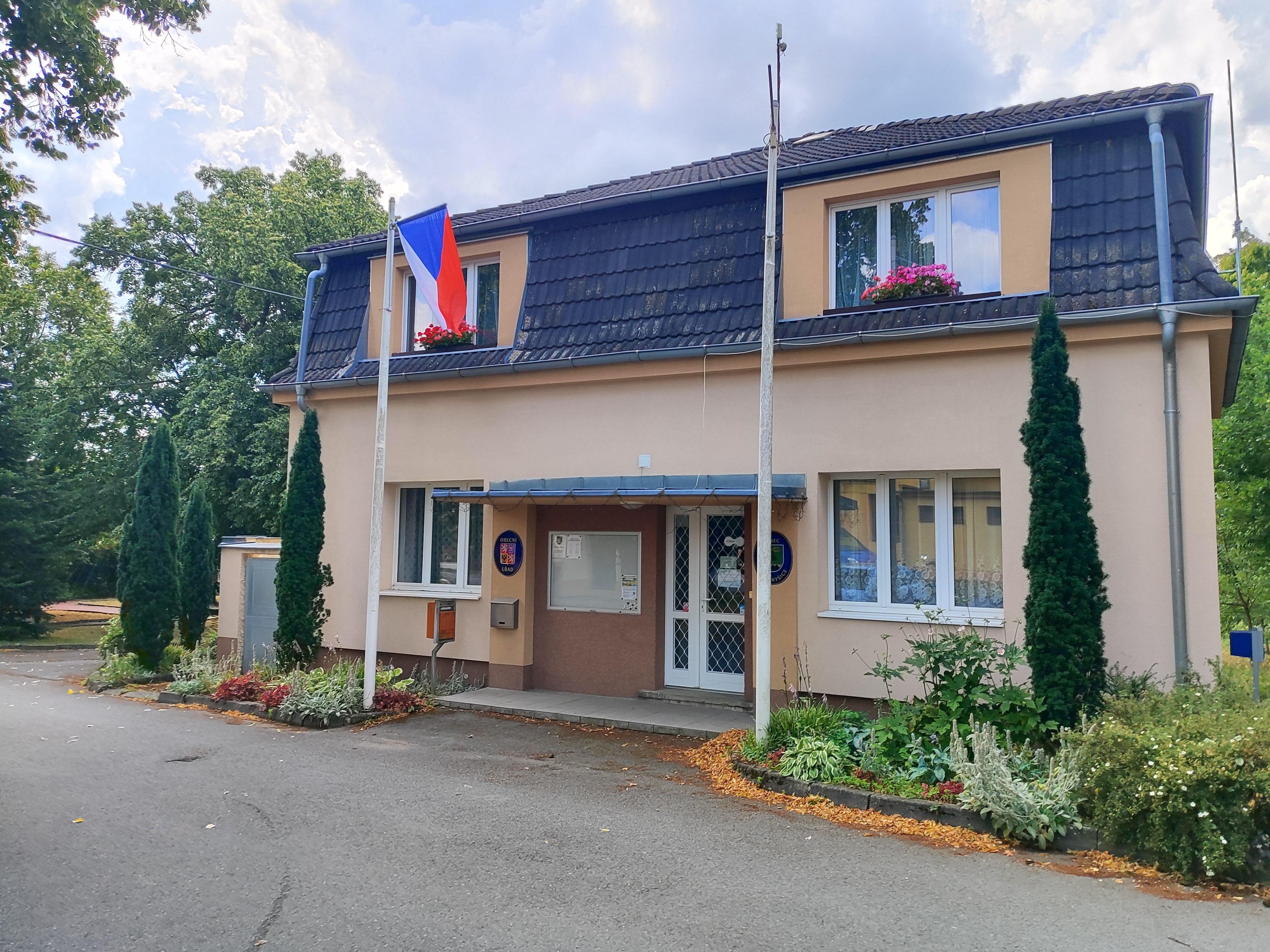 Malé Kyšice - obecní úřad foto 3