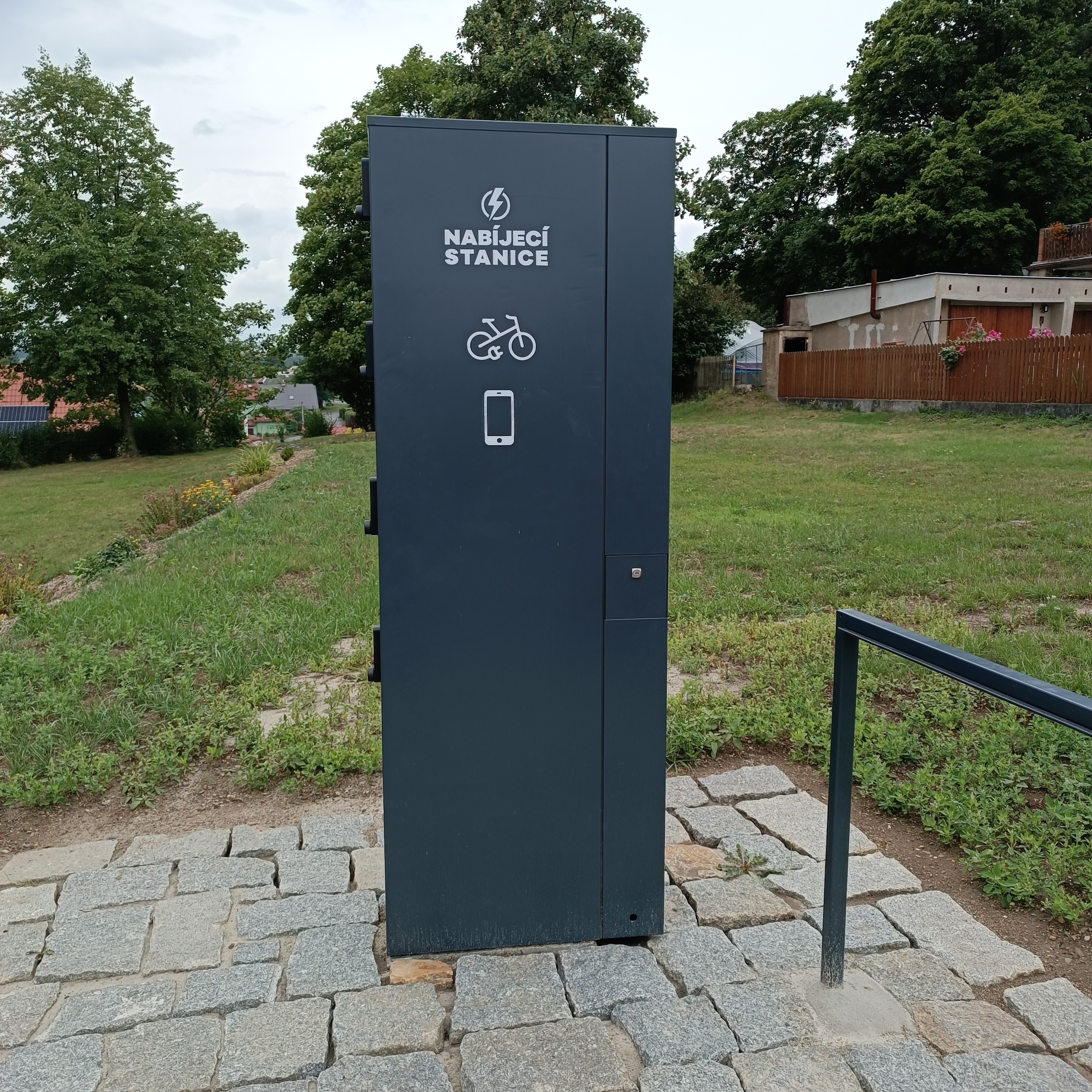 Nabíjecí stanice pro elektrokola foto 2