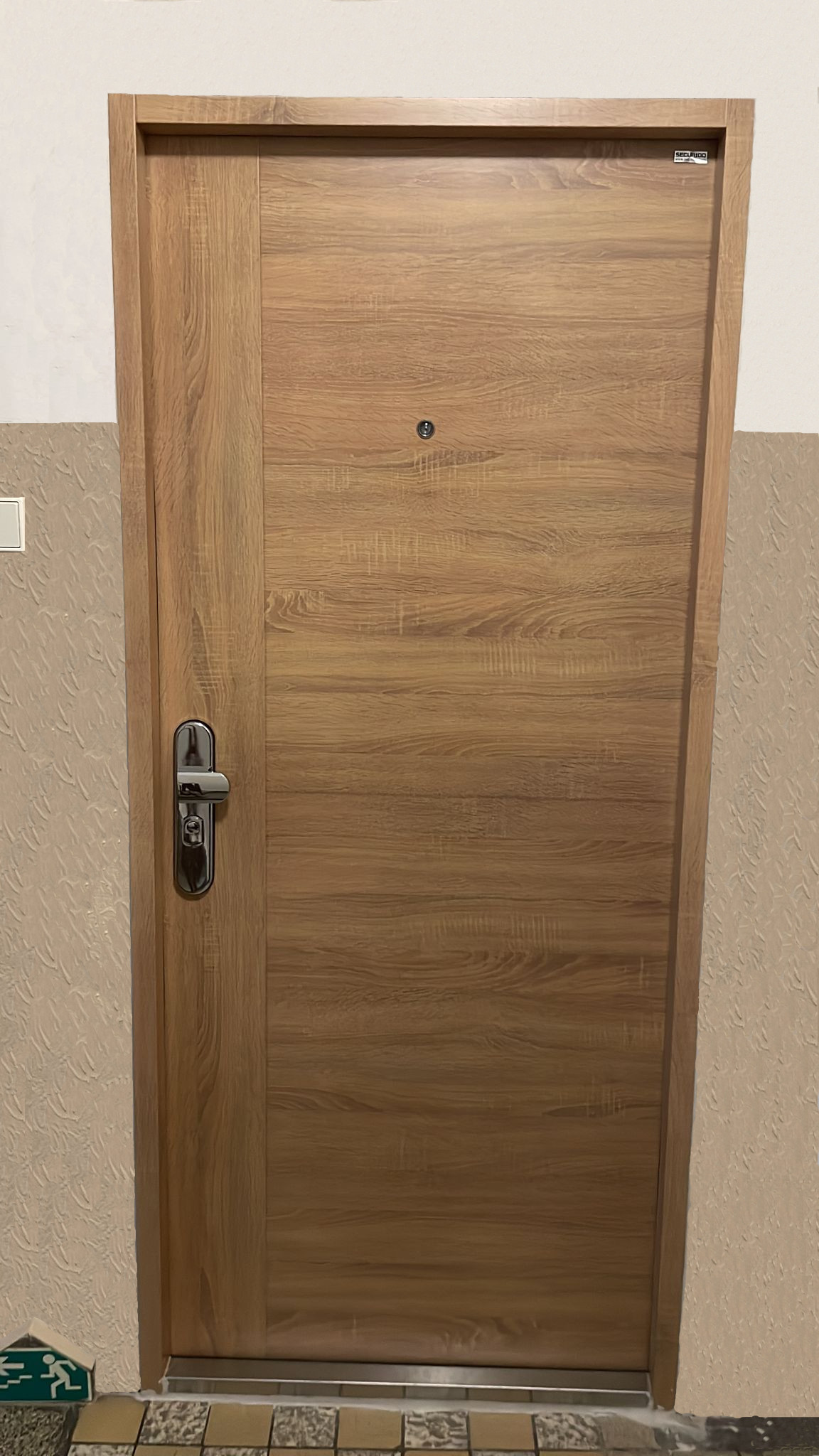 SECURIDOORS - bezpečnostní bytové dveře foto 2