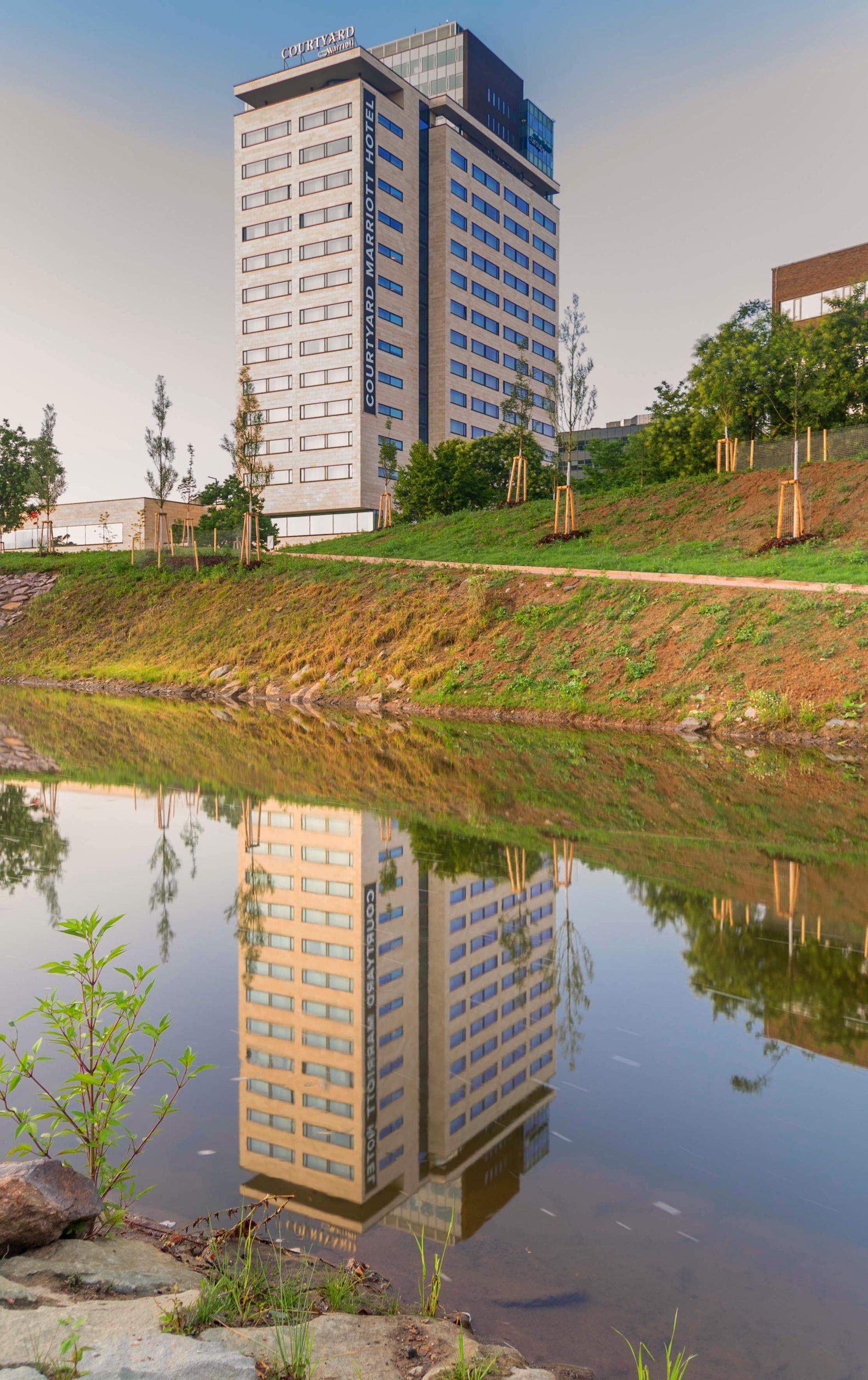Courtyard by Marriott Brno foto 2