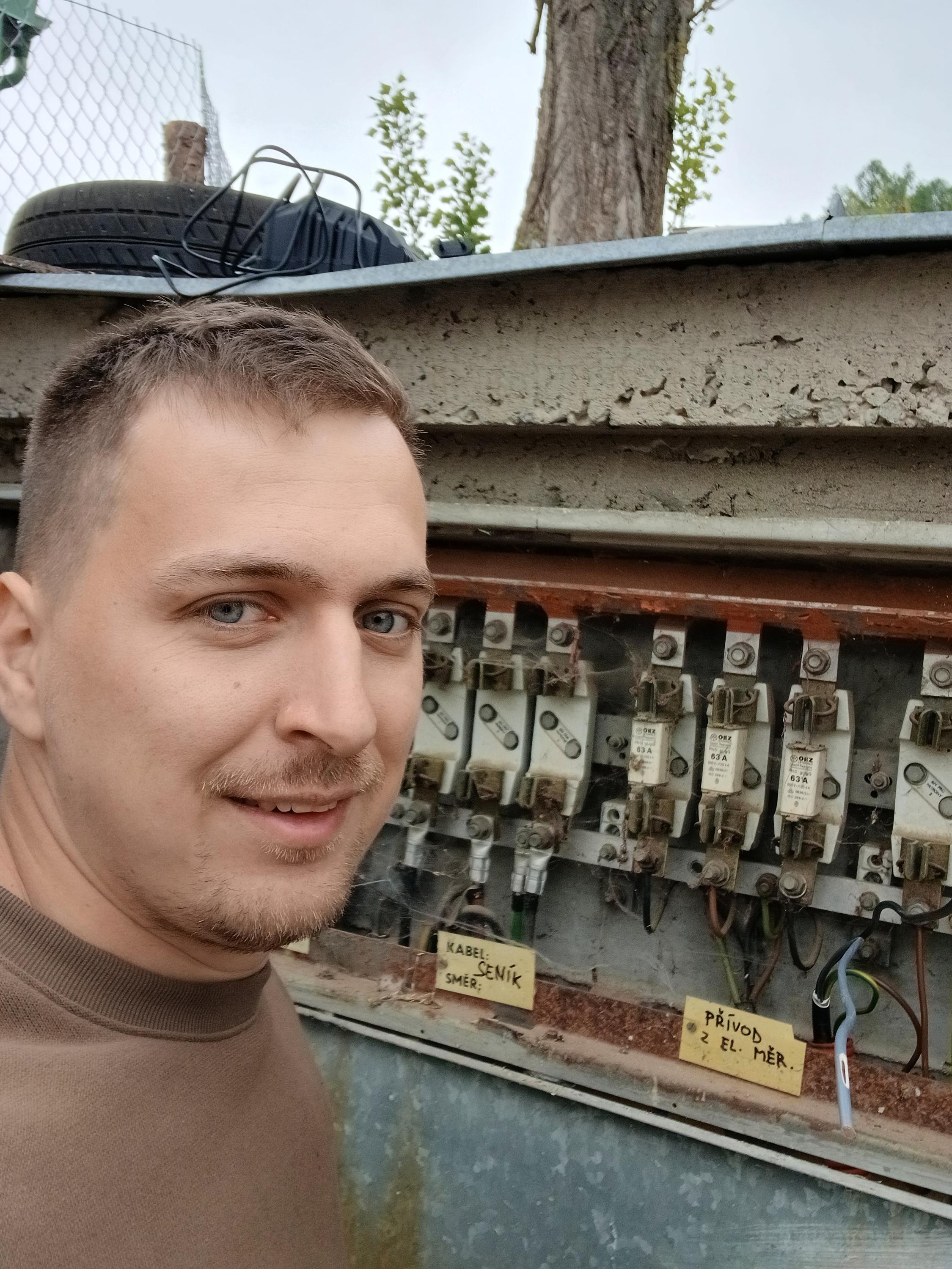 Elektrikář Martin Nedělka foto 3
