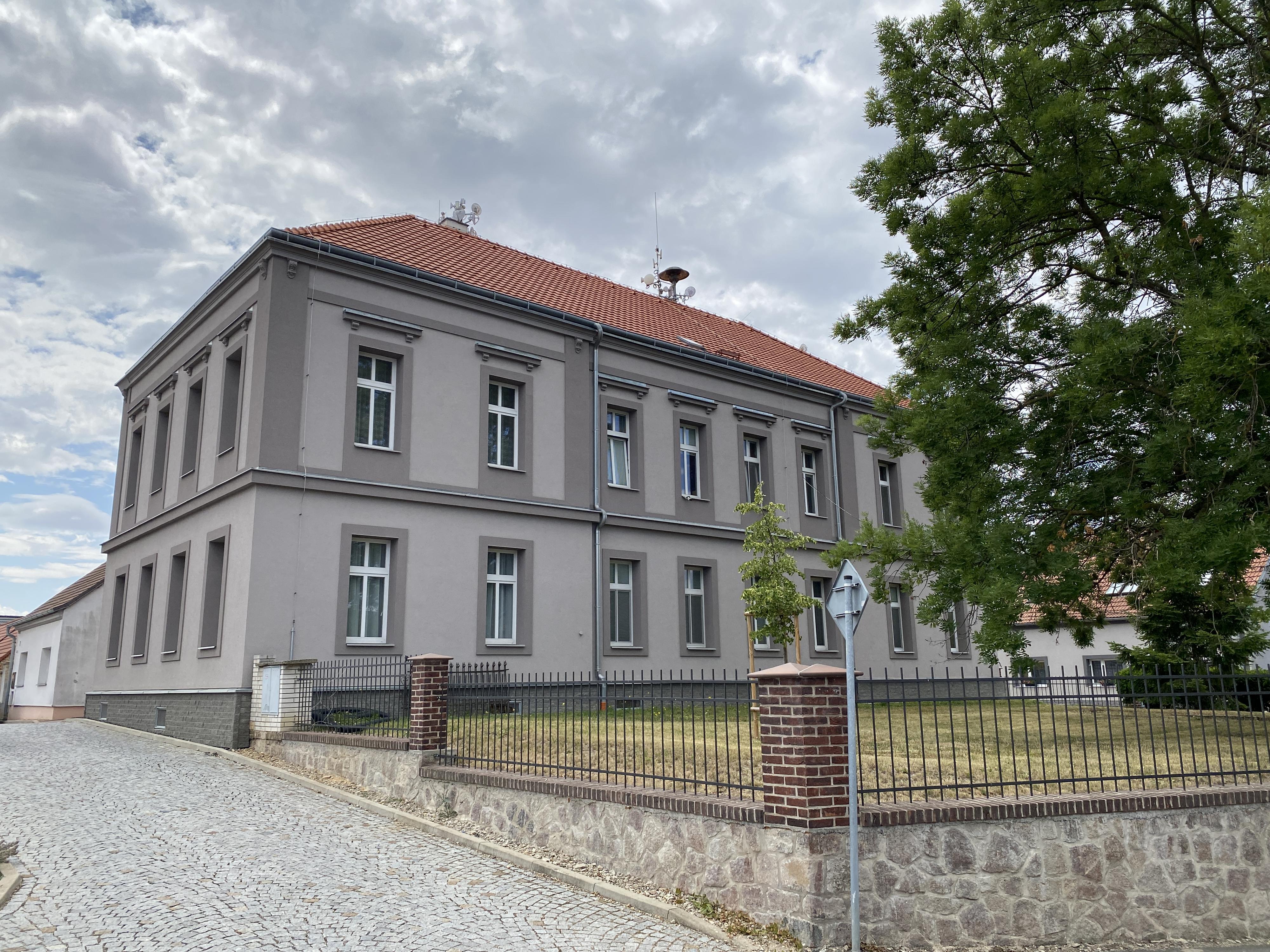 Čížkovice - obecní úřad foto 4