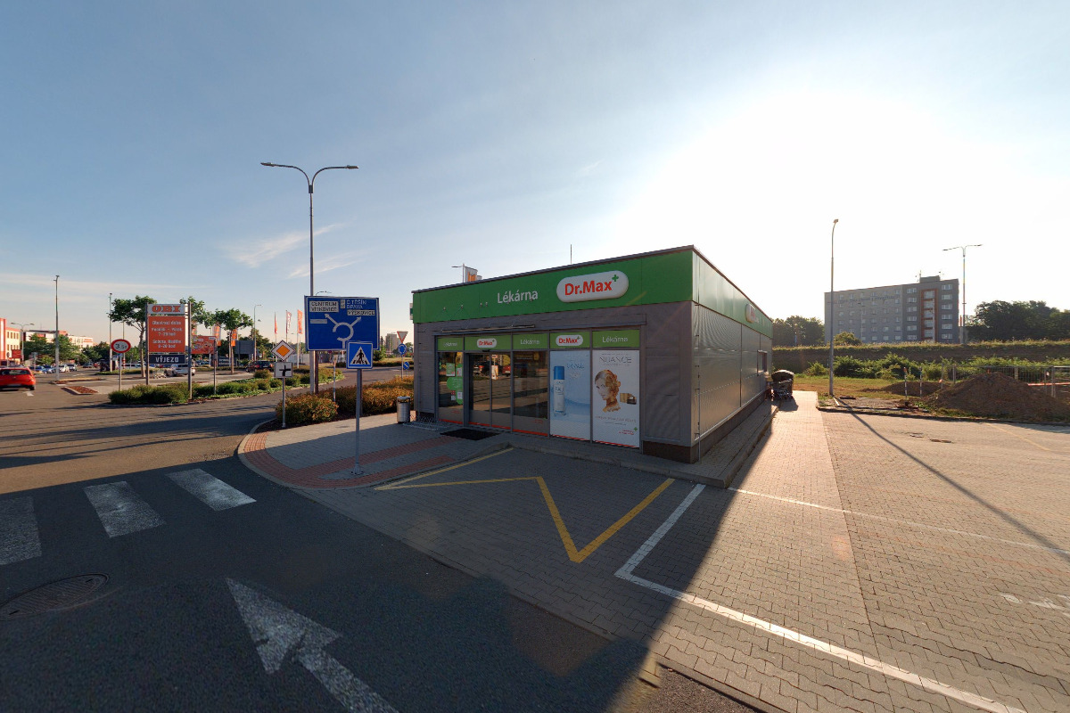 Dr. Max - výdejní box