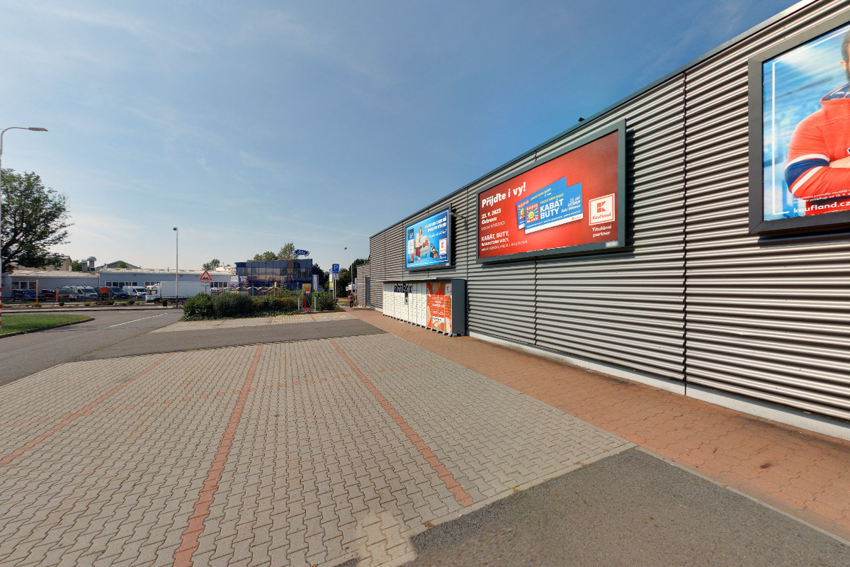 Dr. Max - výdejní box