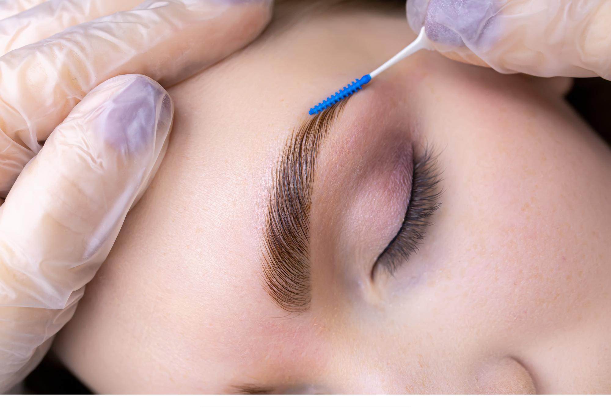 Kurz laminace obočí