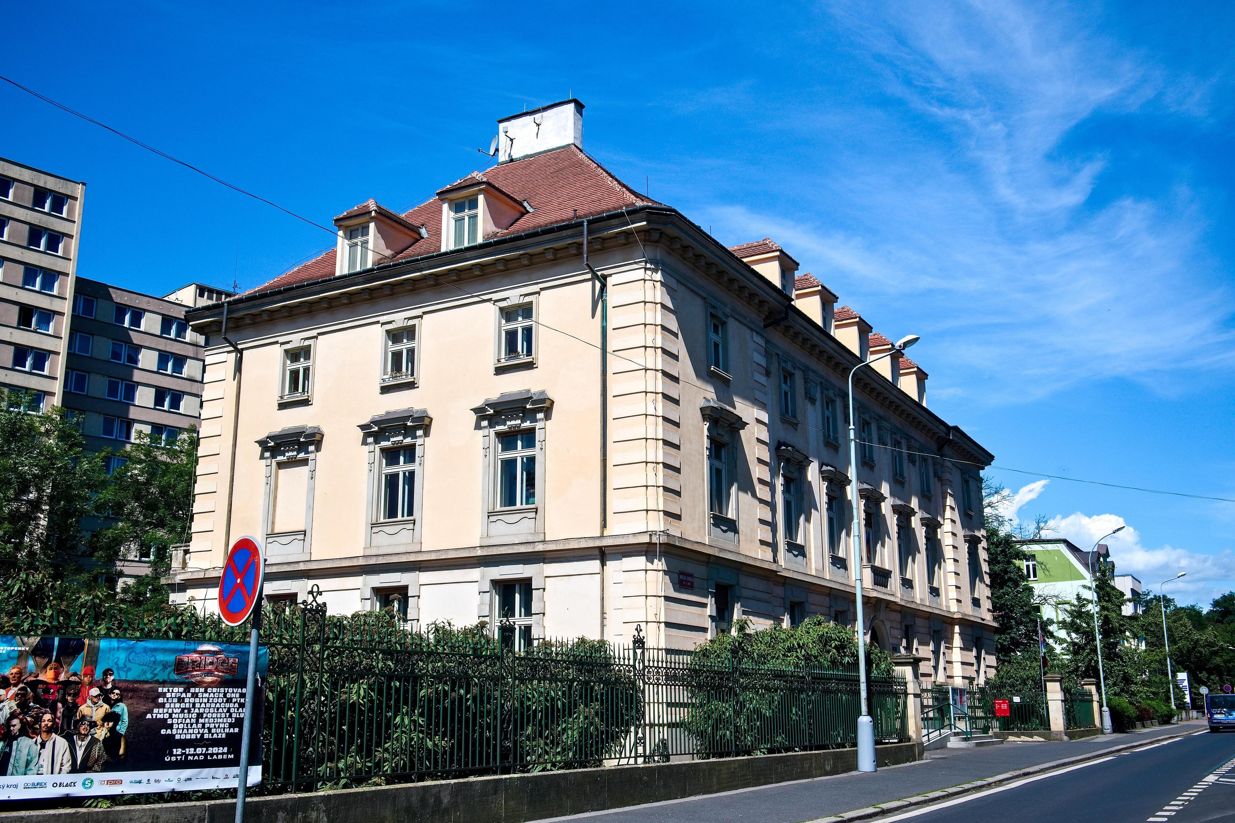 Knihovna Ústeckého kraje - Lidová část foto 6