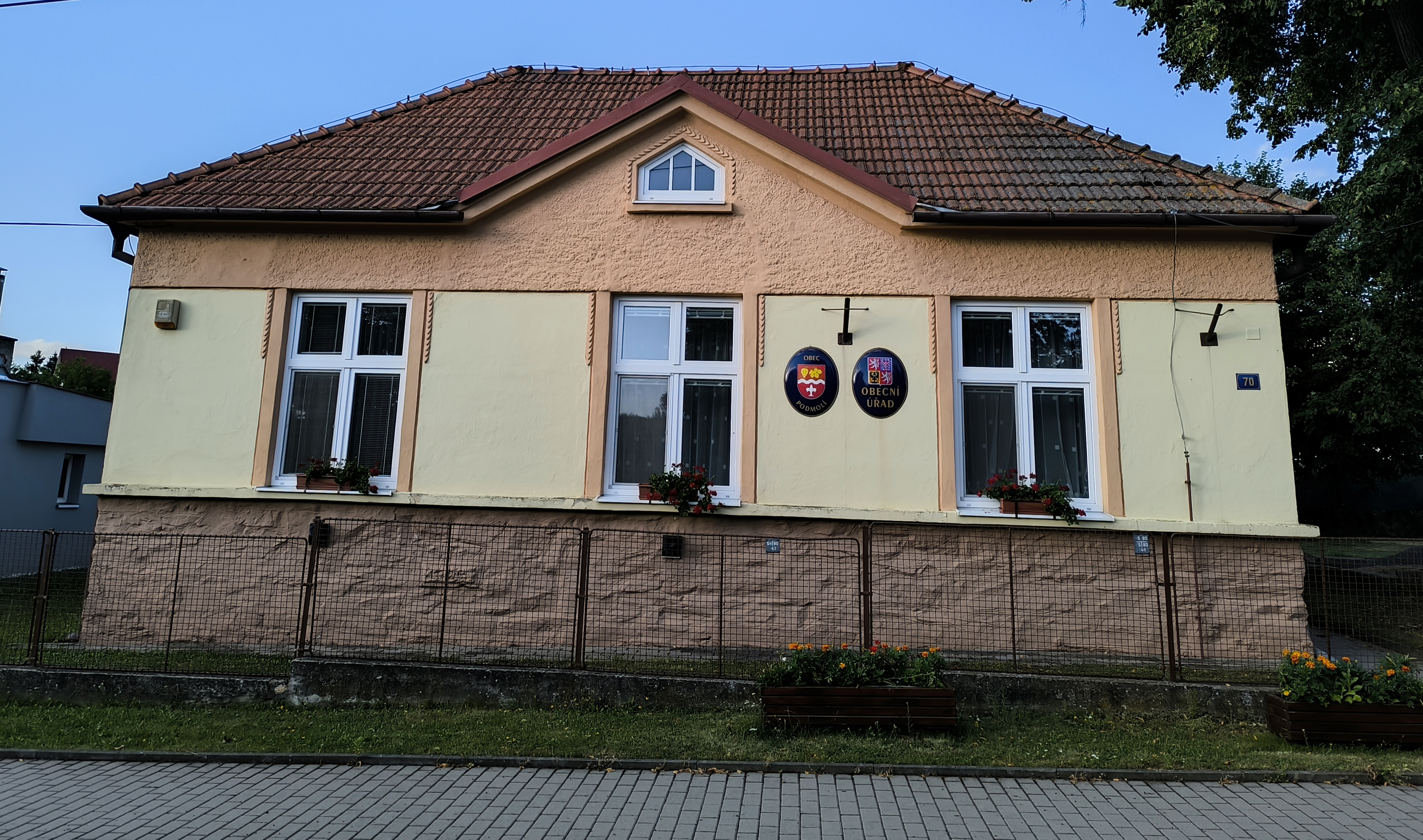 Podmolí - obecní úřad foto 4