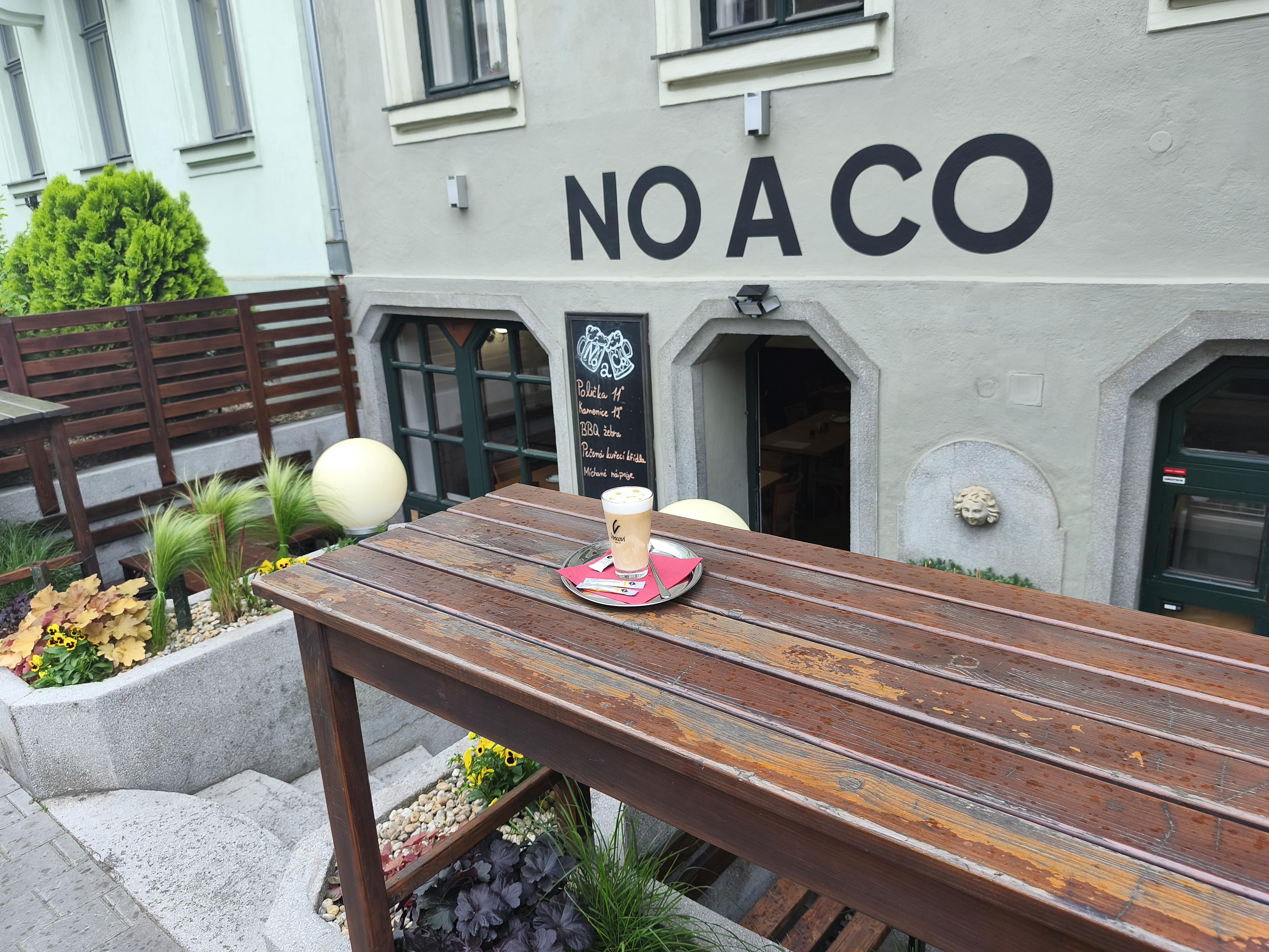 Restaurace No a Co foto 3