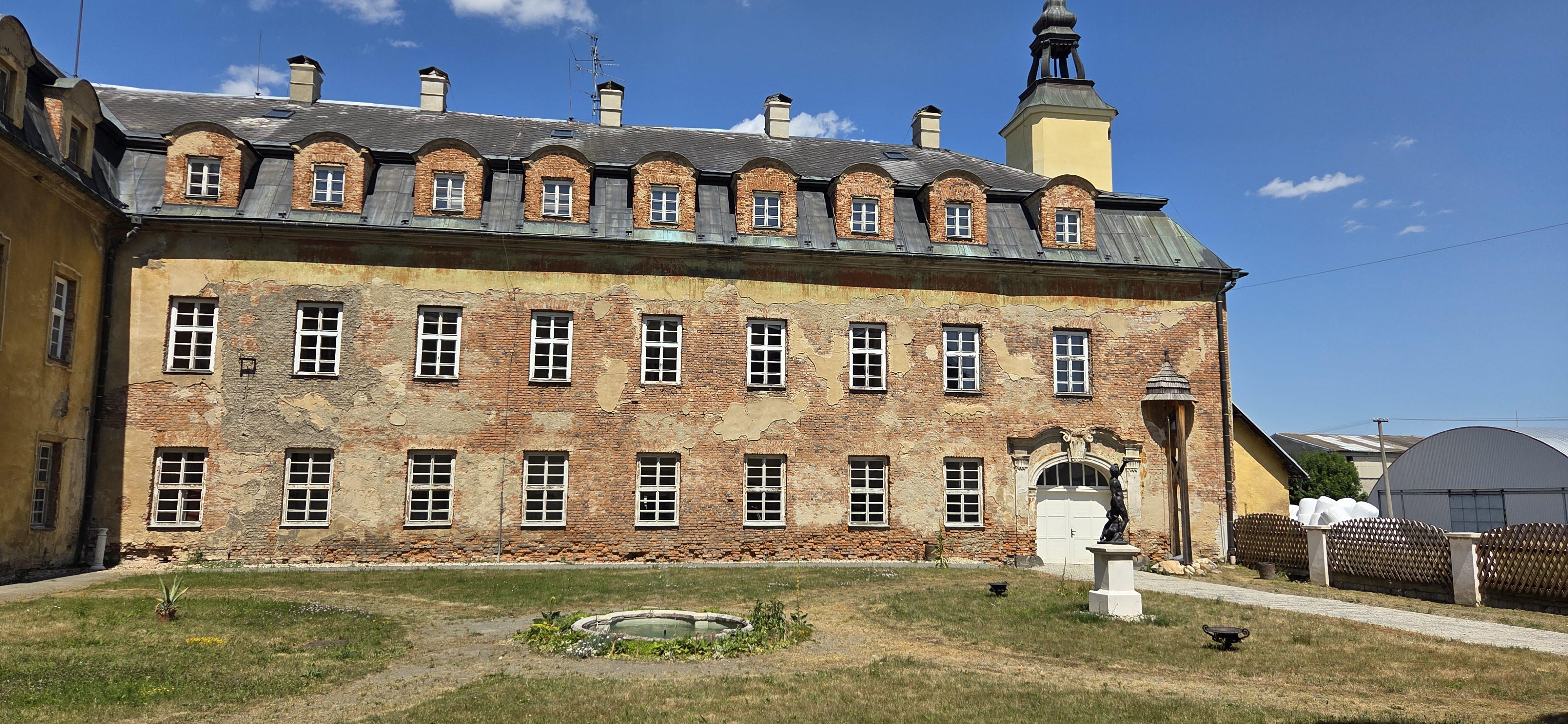 Ubytování Zámek Hošťálkovy foto 3