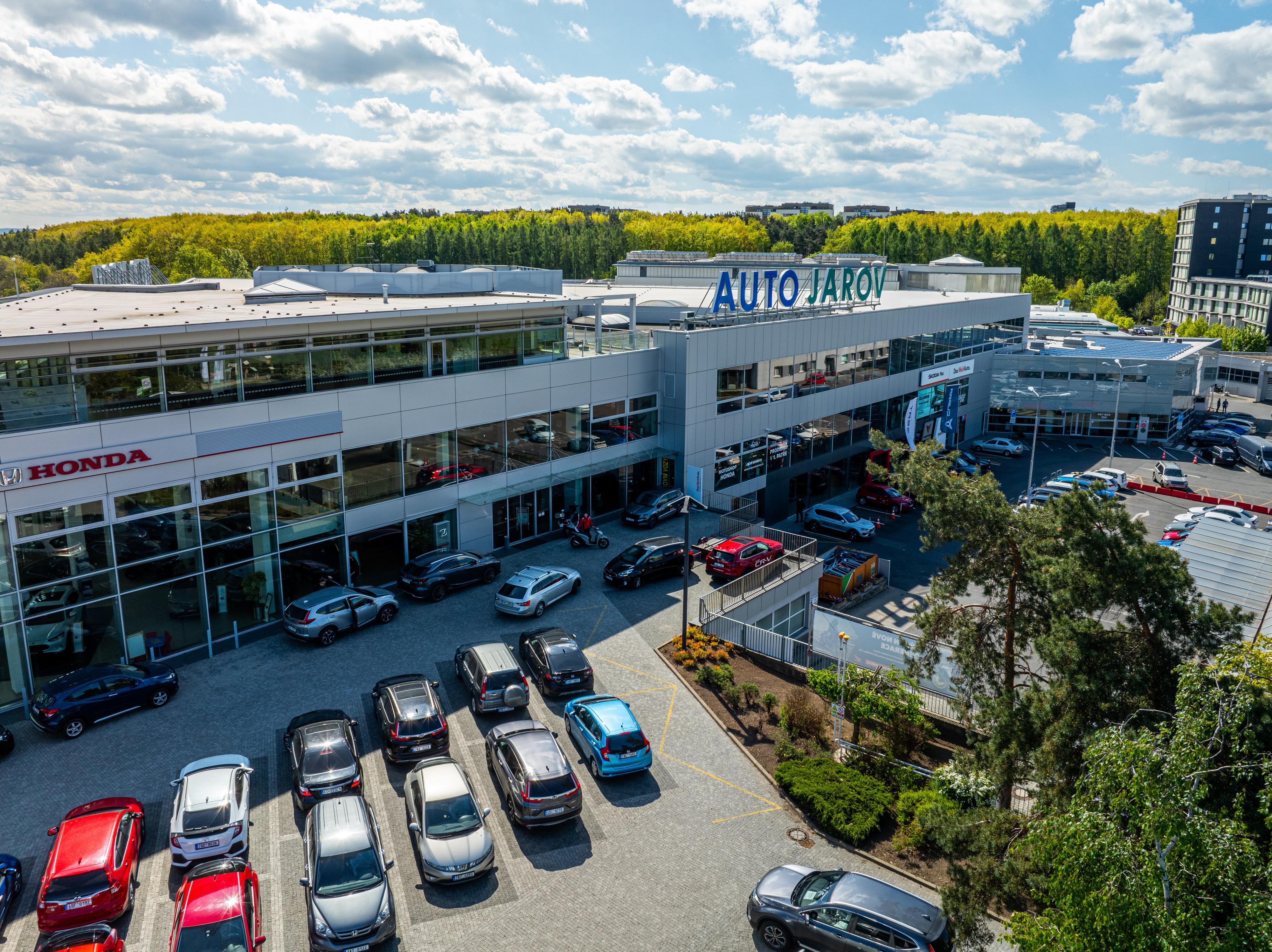 AUTO JAROV foto 5
