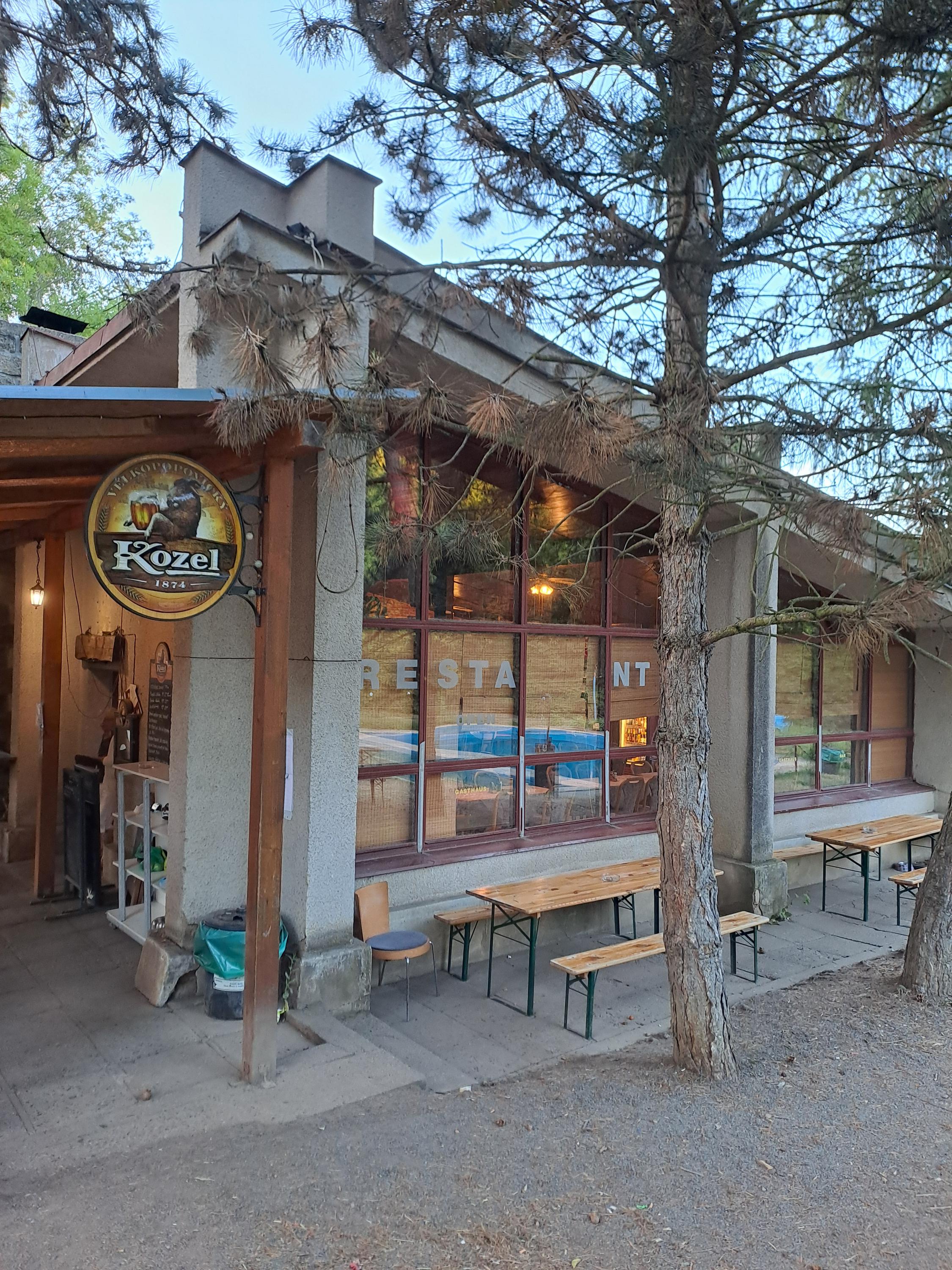 Restaurace Železná panna foto 2