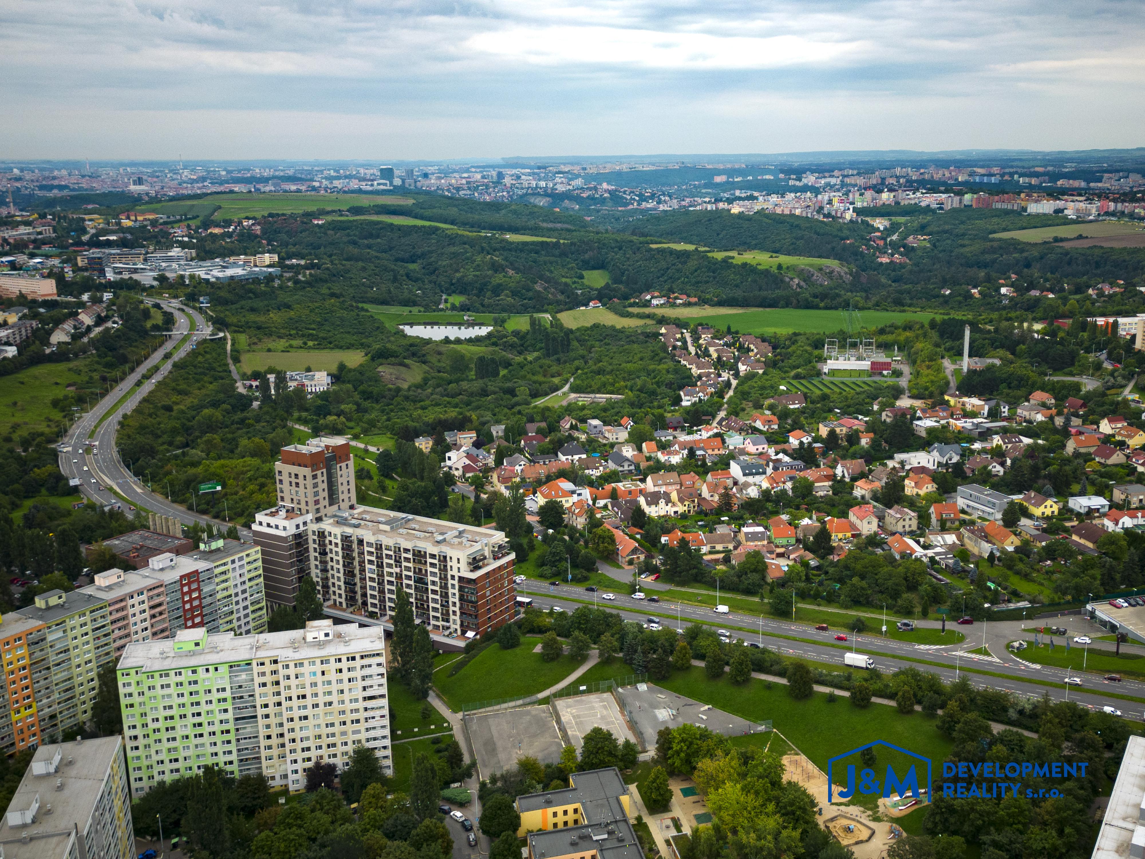 J&M Development Reality s.r.o. foto 2