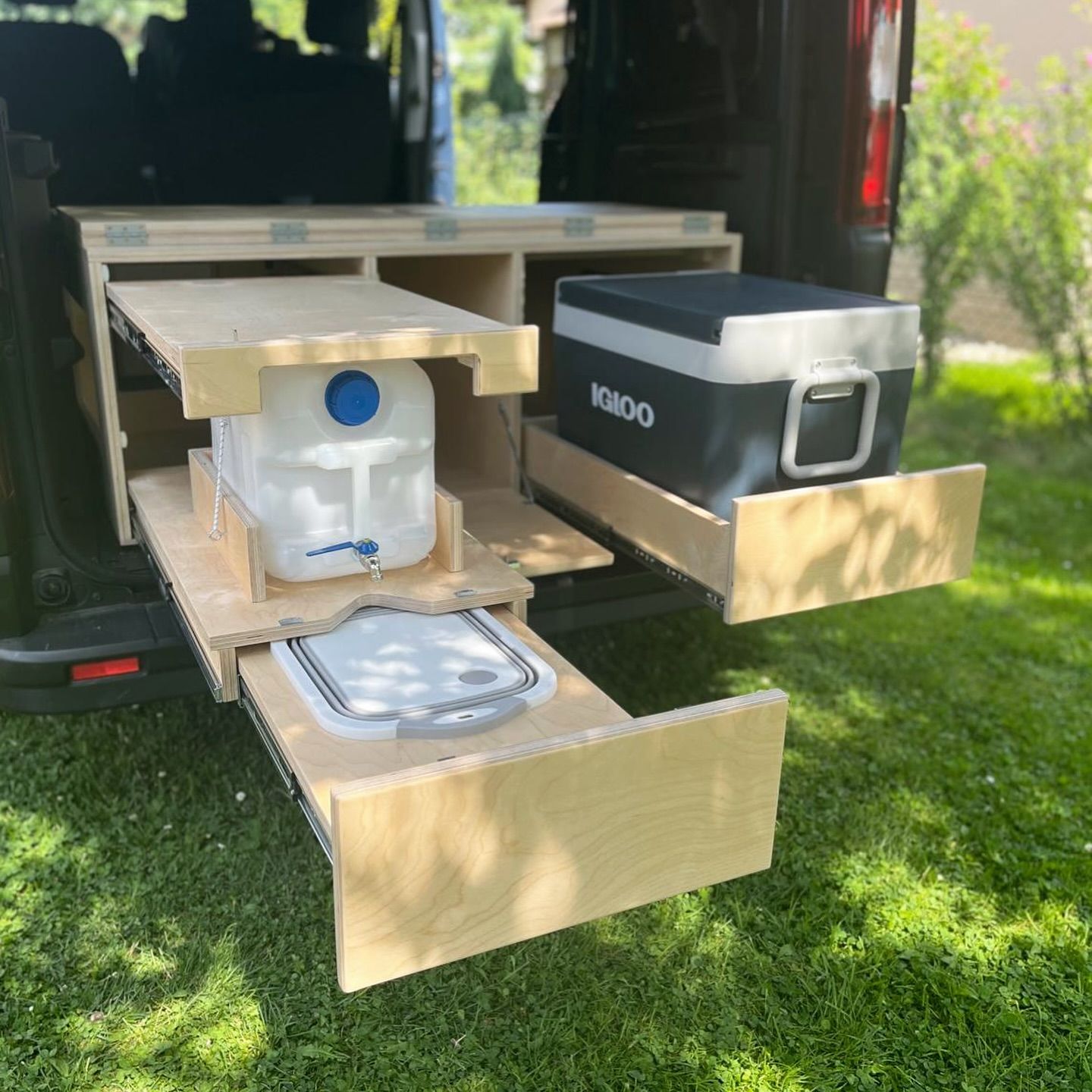 Vestavby do vozidel foto 3