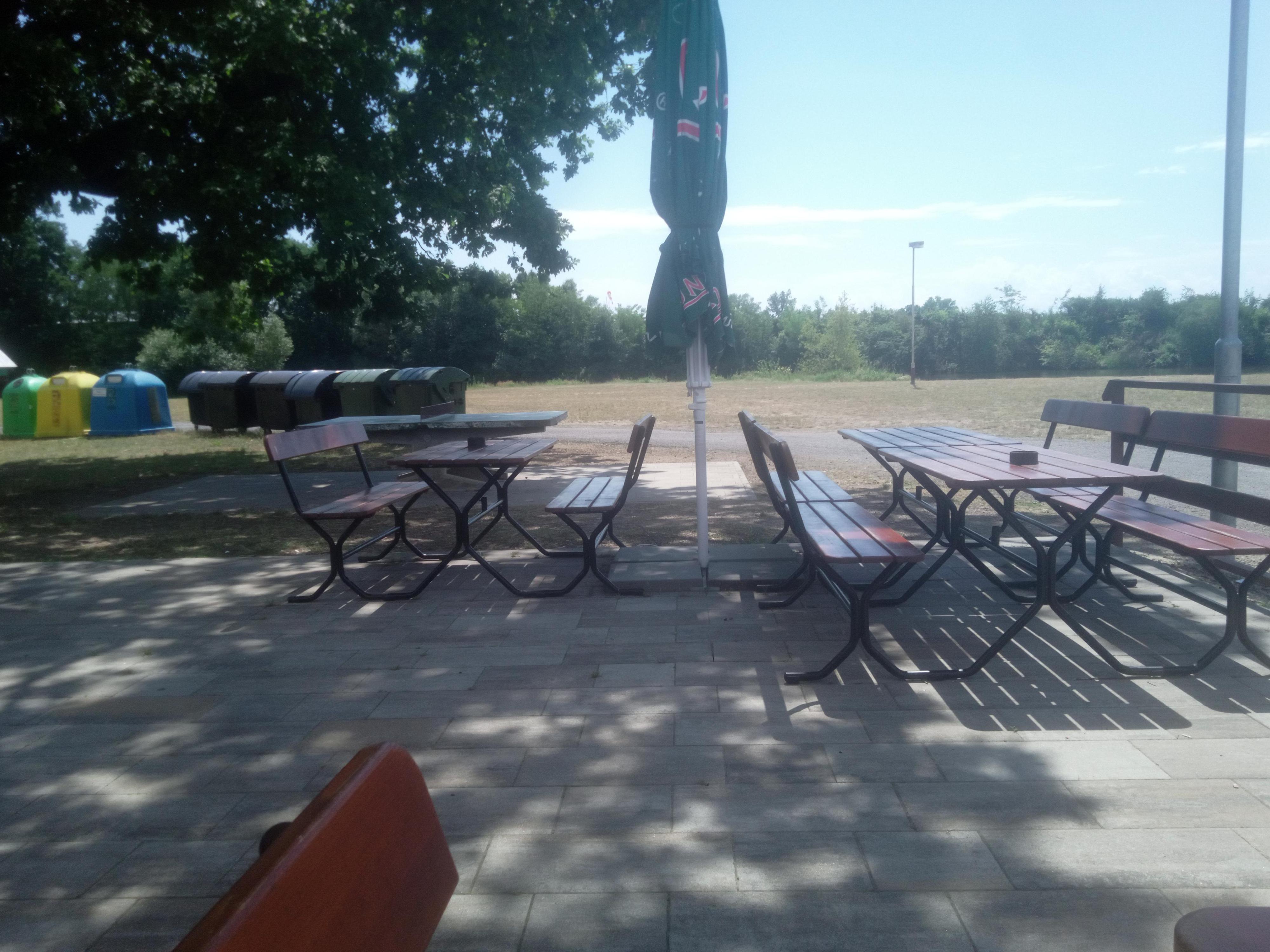 Občerstvení v kempu TJ Spartak Soběslav foto 3