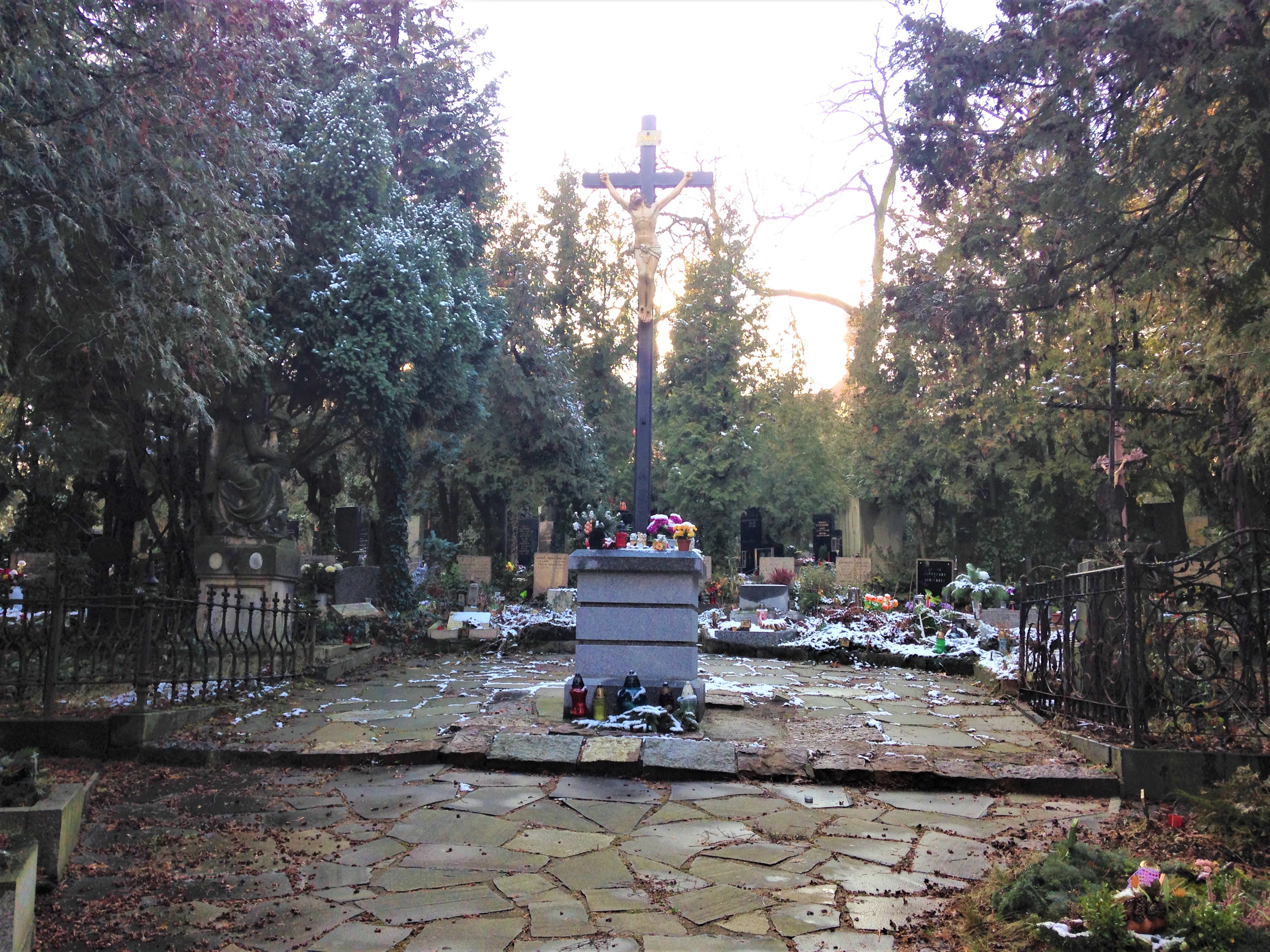 Holešovický Hřbitov - Hřbitovy a pohřební služby hl. m. Prahy foto 4