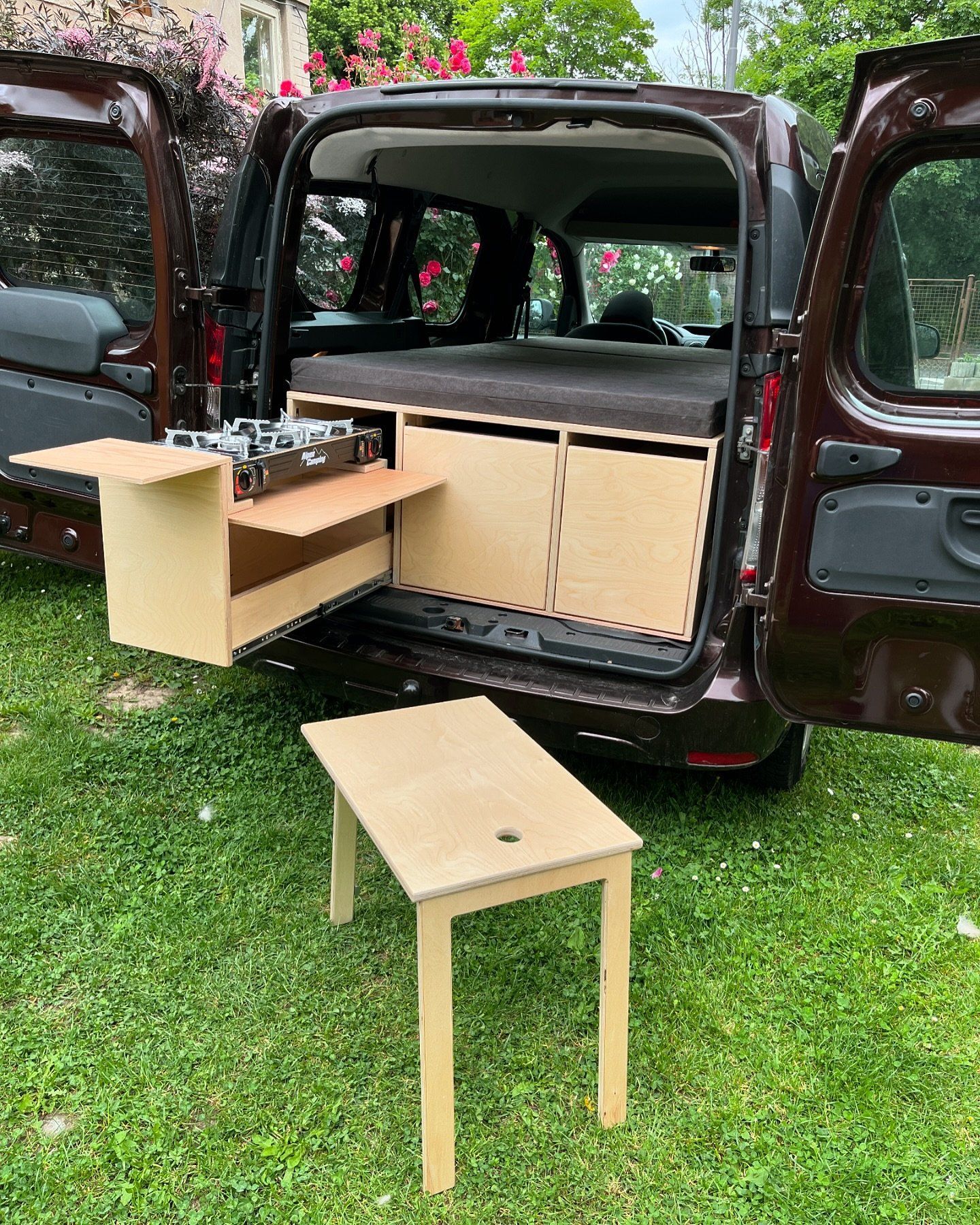 Vestavby do vozidel foto 6